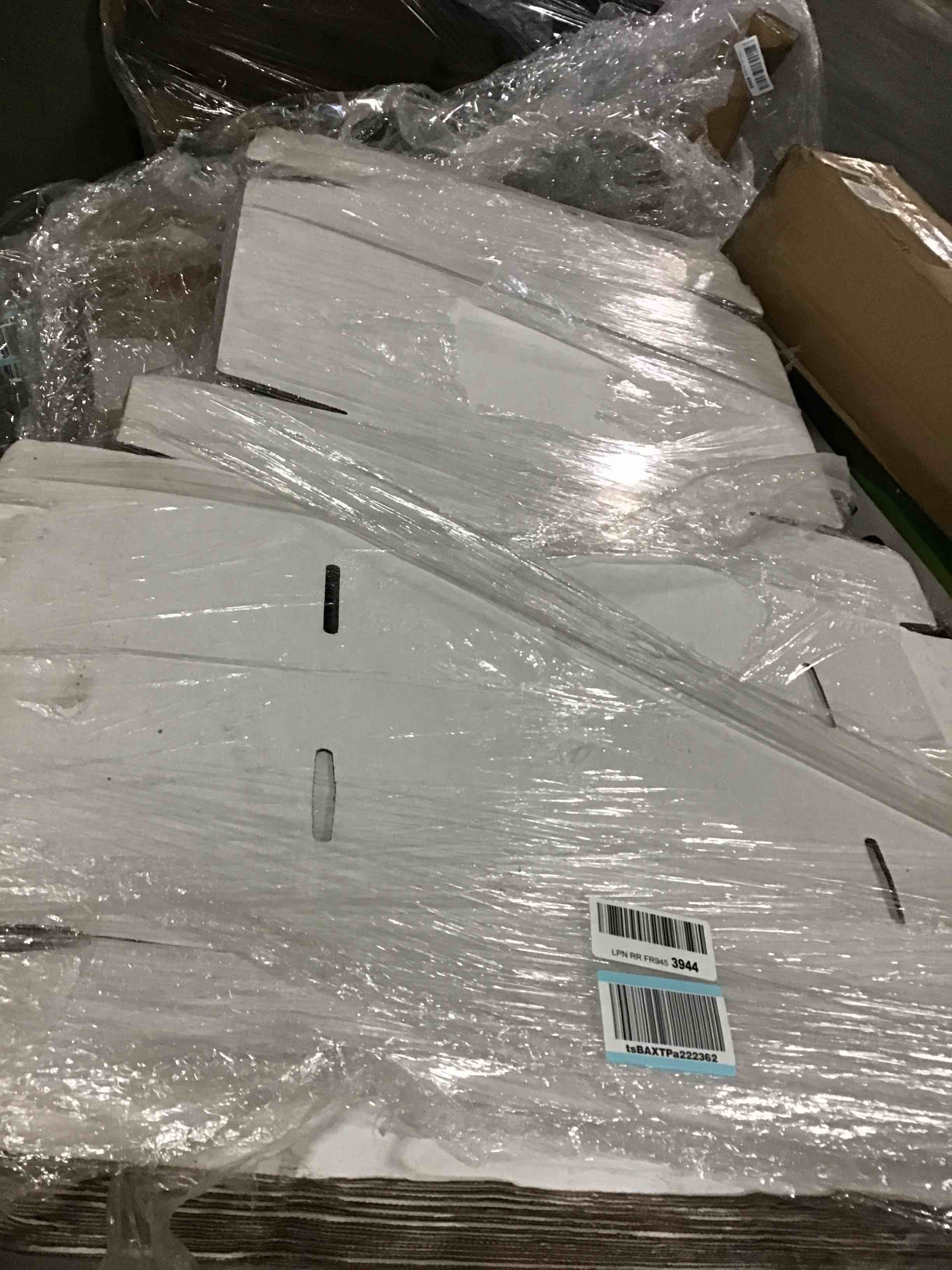 https://s3.amazonaws.com/lotting-images-prod/bidfta/BLU5563812_1699987800212.jpeg