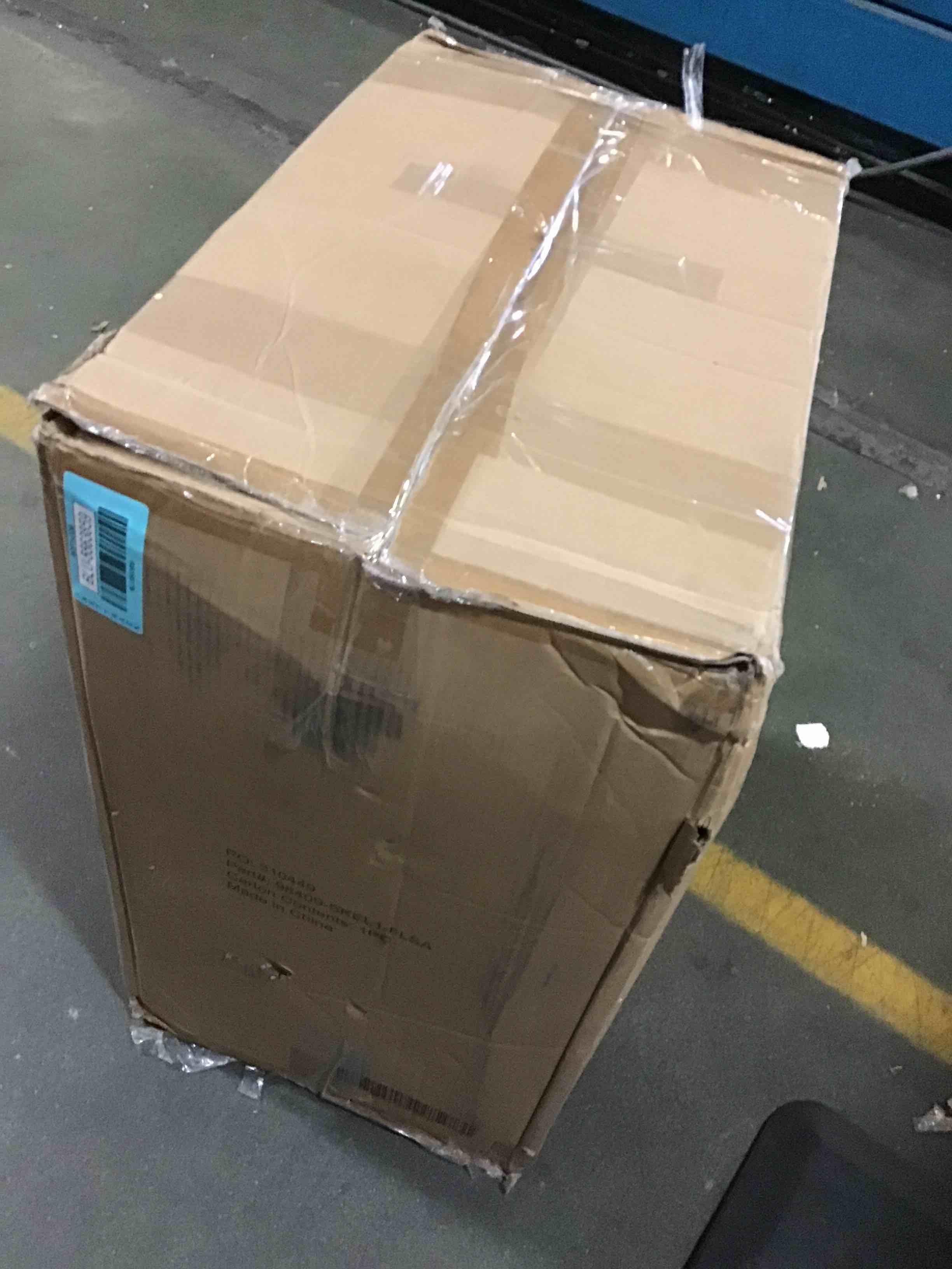https://s3.amazonaws.com/lotting-images-prod/bidfta/BLU5563859_1699995052880.jpeg