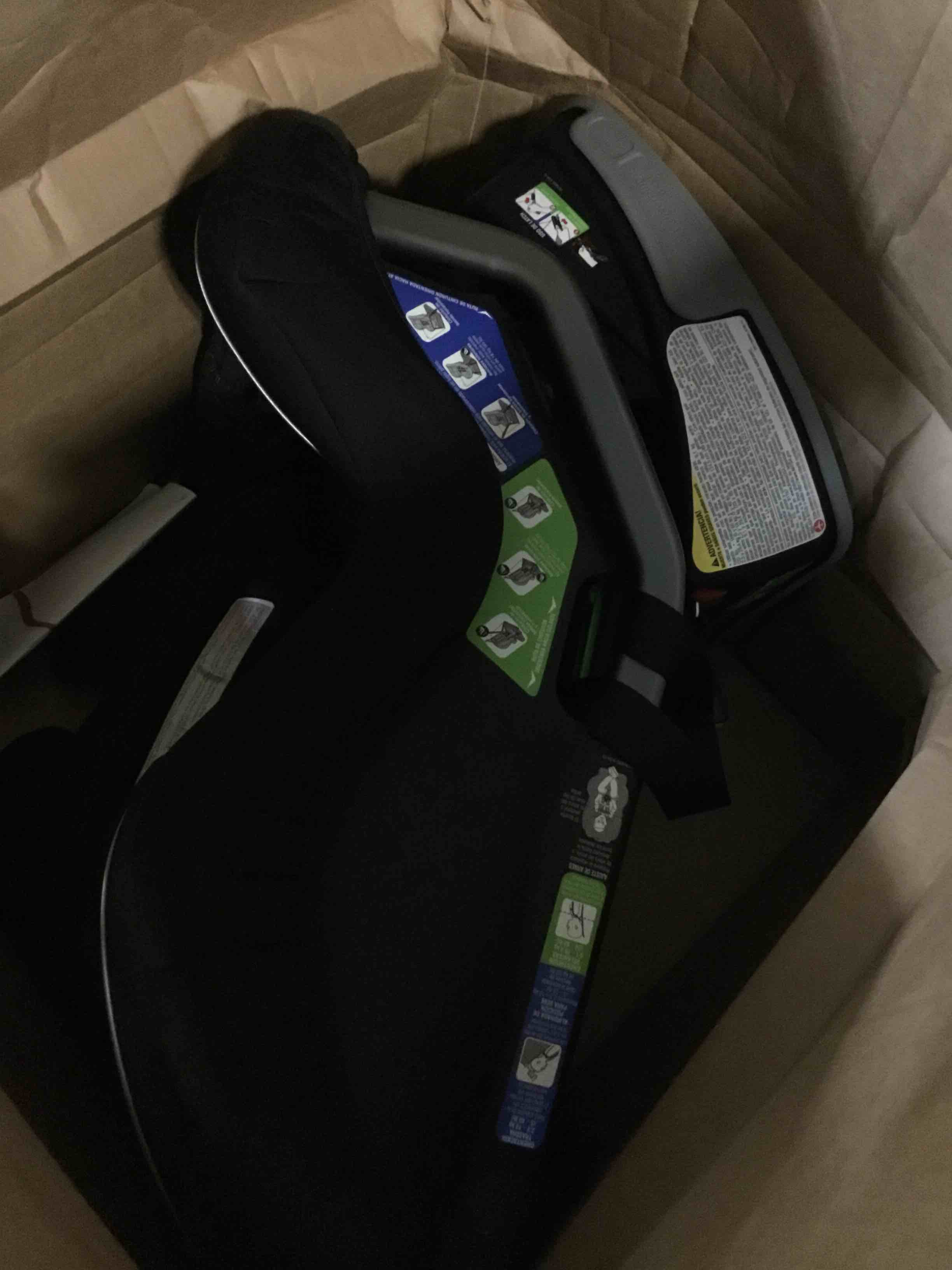 https://s3.amazonaws.com/lotting-images-prod/bidfta/BLU5563958_1702558003871.jpeg