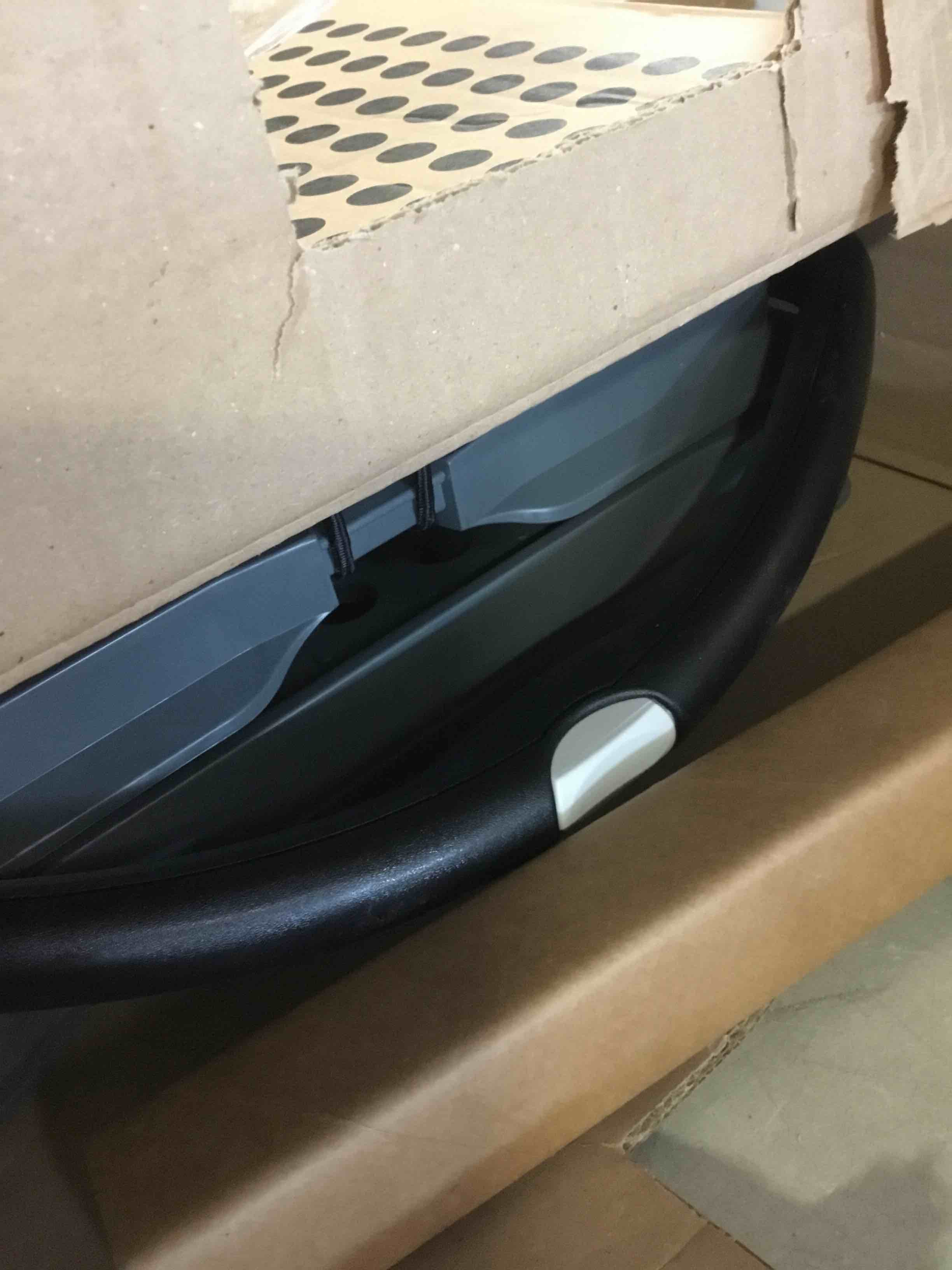 https://s3.amazonaws.com/lotting-images-prod/bidfta/BLU5564212_1702649659066.jpeg