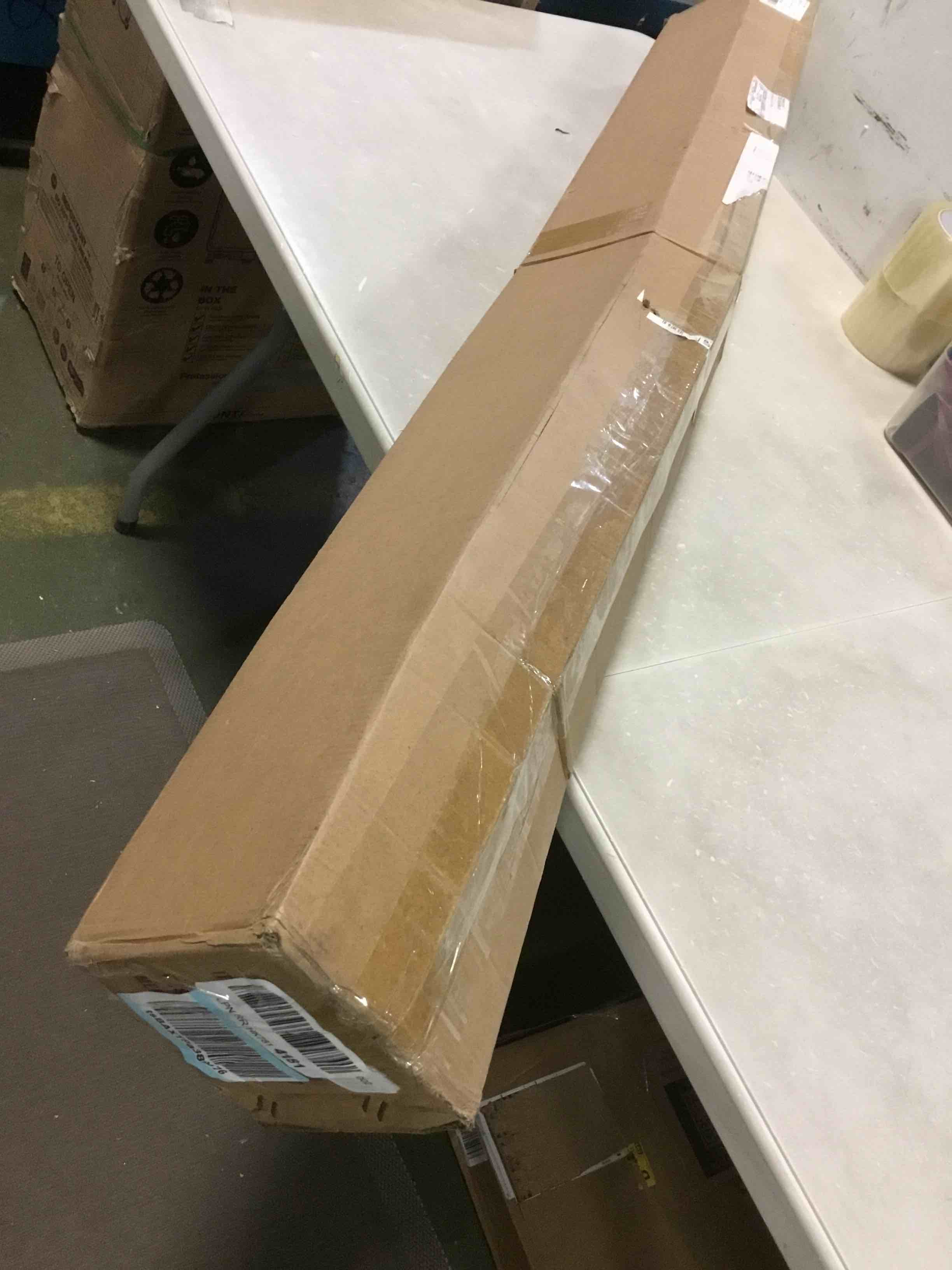 https://s3.amazonaws.com/lotting-images-prod/bidfta/BLU5564485_1702988798490.jpeg