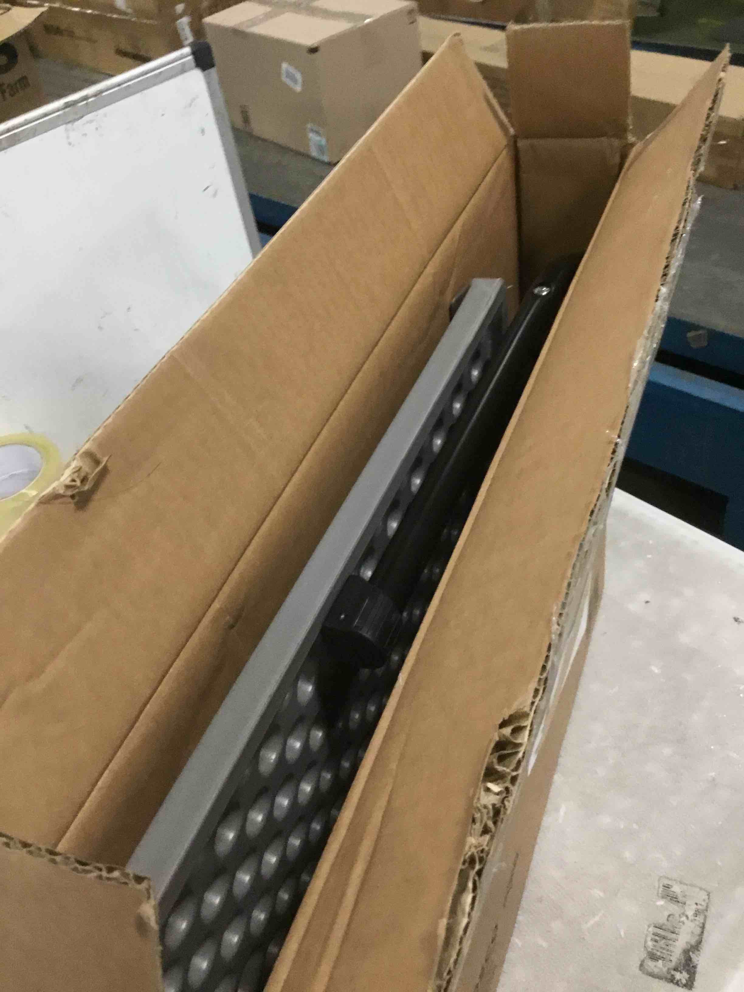 https://s3.amazonaws.com/lotting-images-prod/bidfta/BLU5564951_1703342900983.jpeg