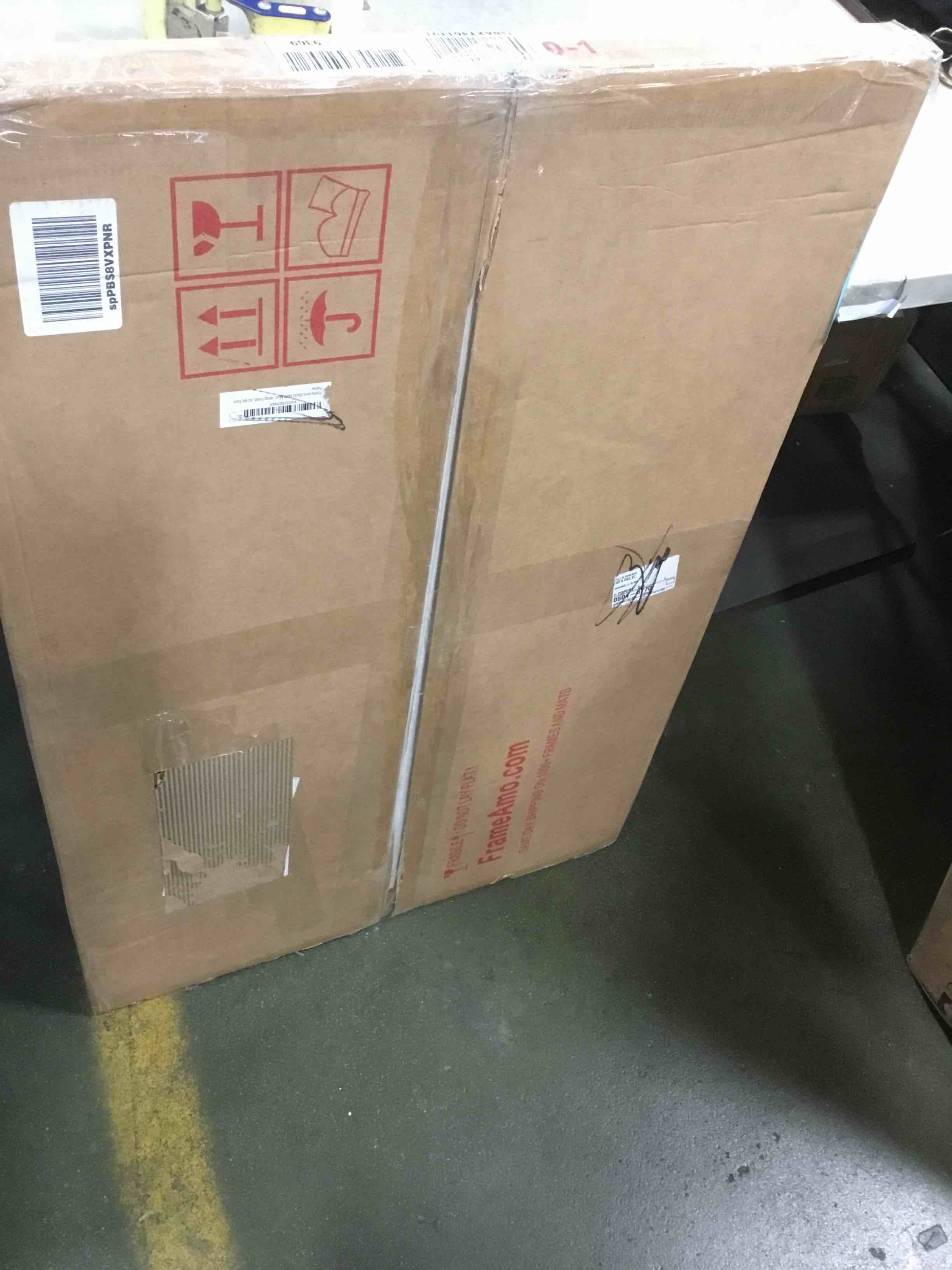 https://s3.amazonaws.com/lotting-images-prod/bidfta/BLU5565066_1704314380410.jpeg