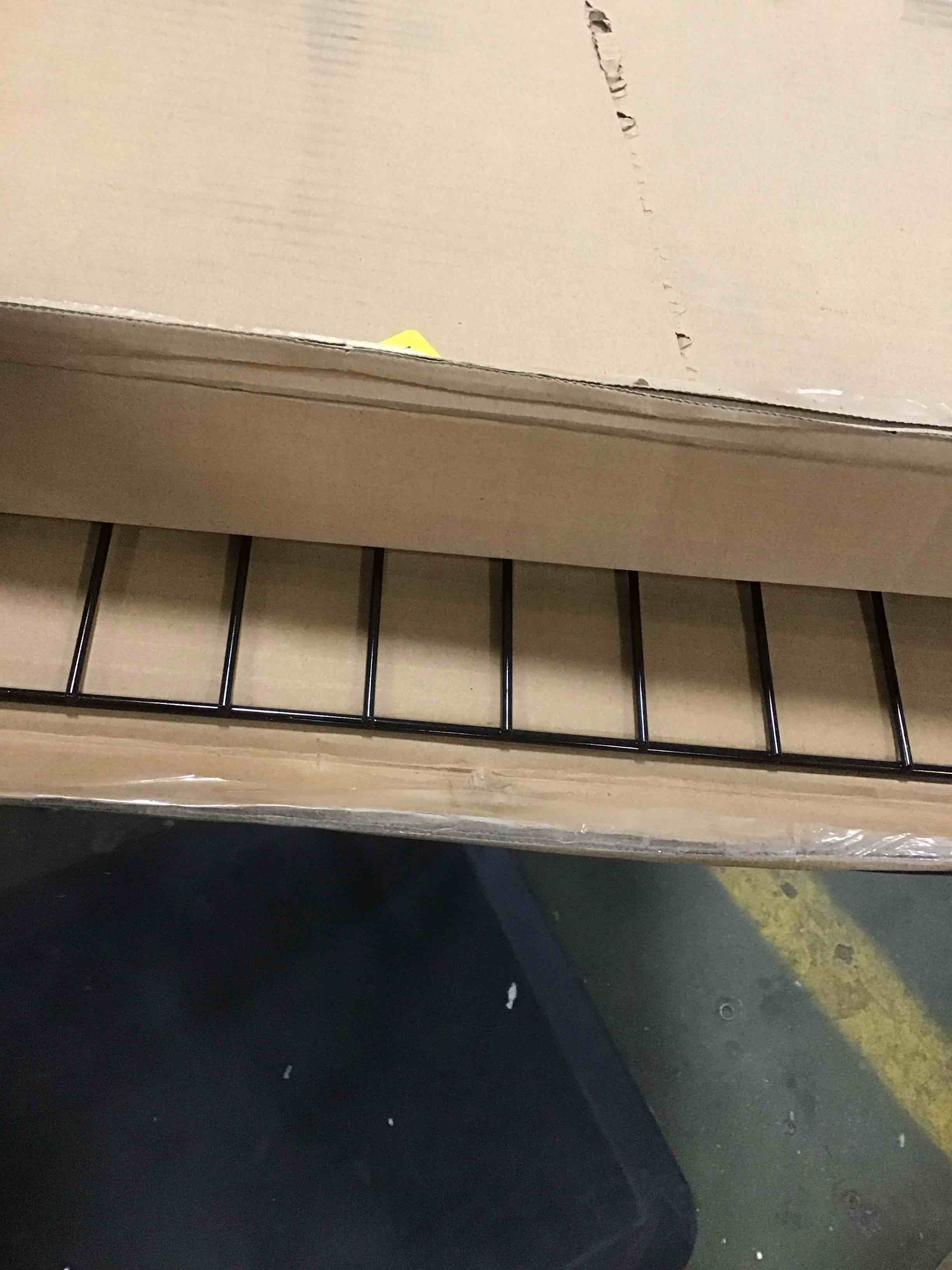 https://s3.amazonaws.com/lotting-images-prod/bidfta/BLU5565267_1704397293469.jpeg