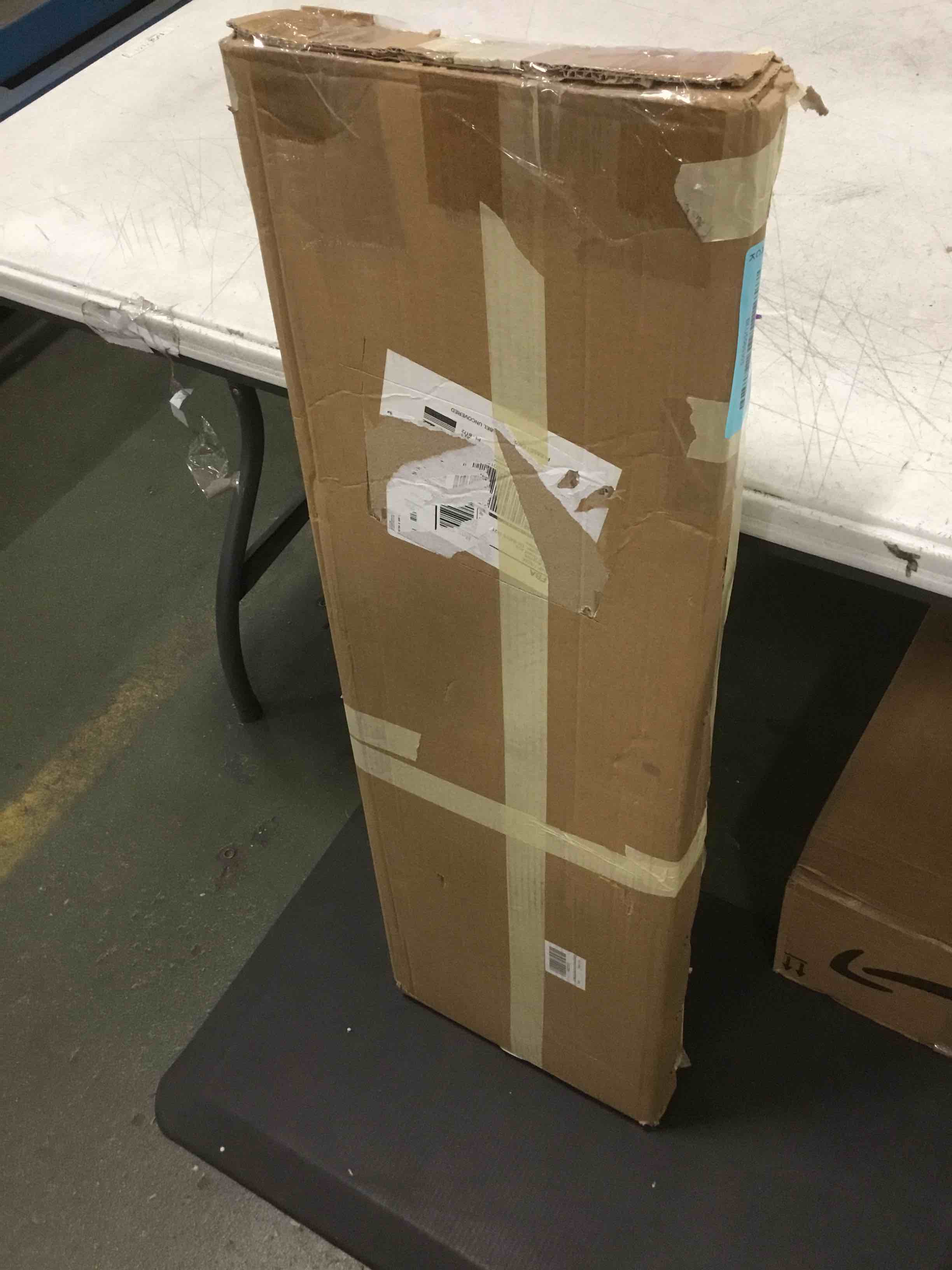 https://s3.amazonaws.com/lotting-images-prod/bidfta/BLU5565303_1704456969160.jpeg