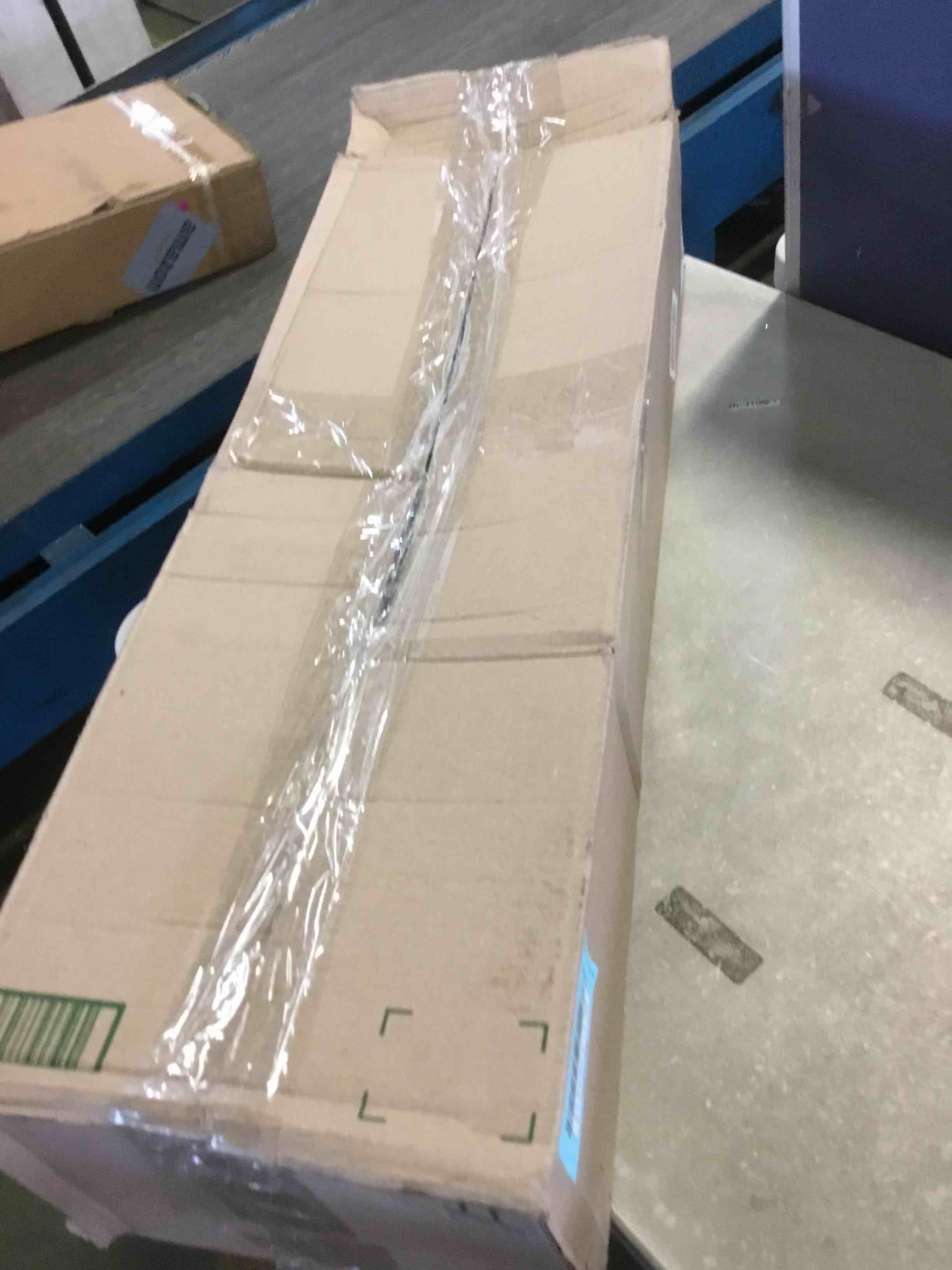 https://s3.amazonaws.com/lotting-images-prod/bidfta/BLU5565515_1702668193945.jpeg