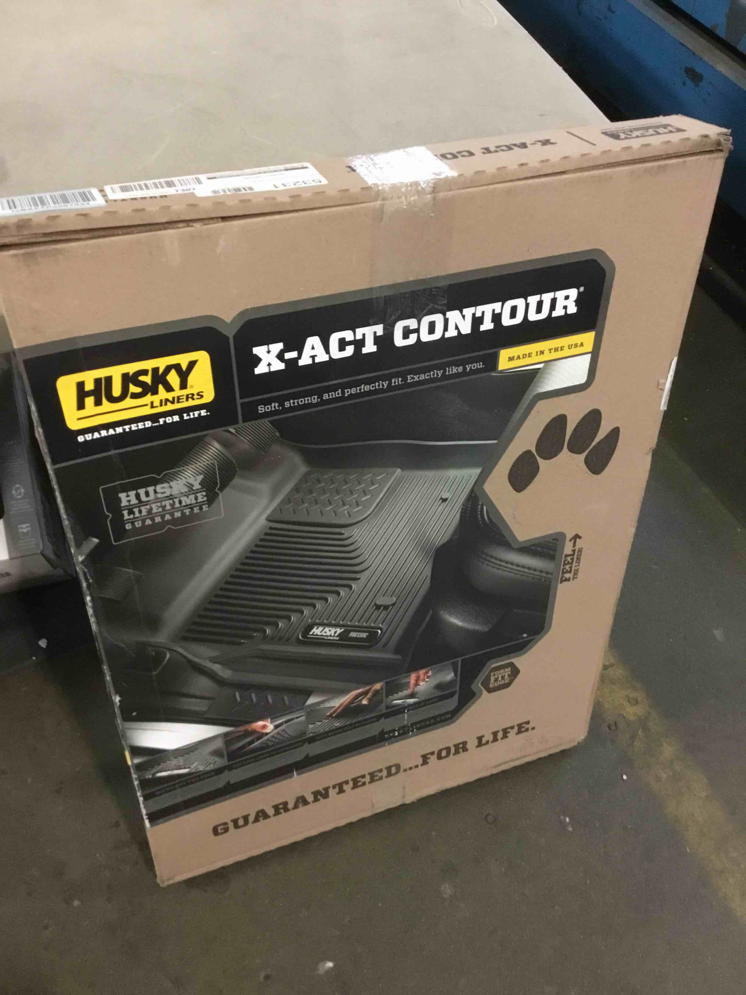 https://s3.amazonaws.com/lotting-images-prod/bidfta/BLU5566008_1702932356928.jpeg