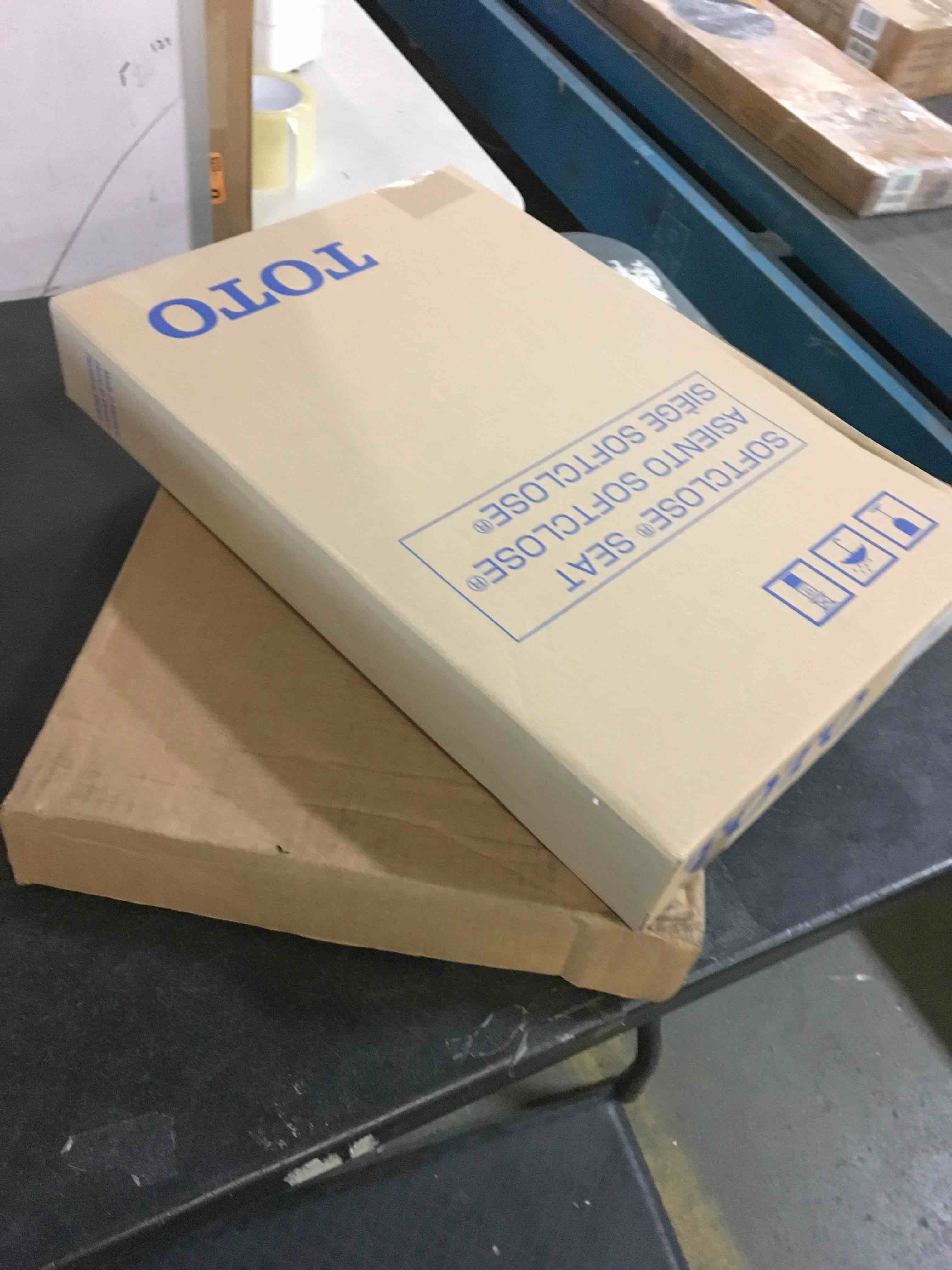https://s3.amazonaws.com/lotting-images-prod/bidfta/BLU5566520_1703106102942.jpeg