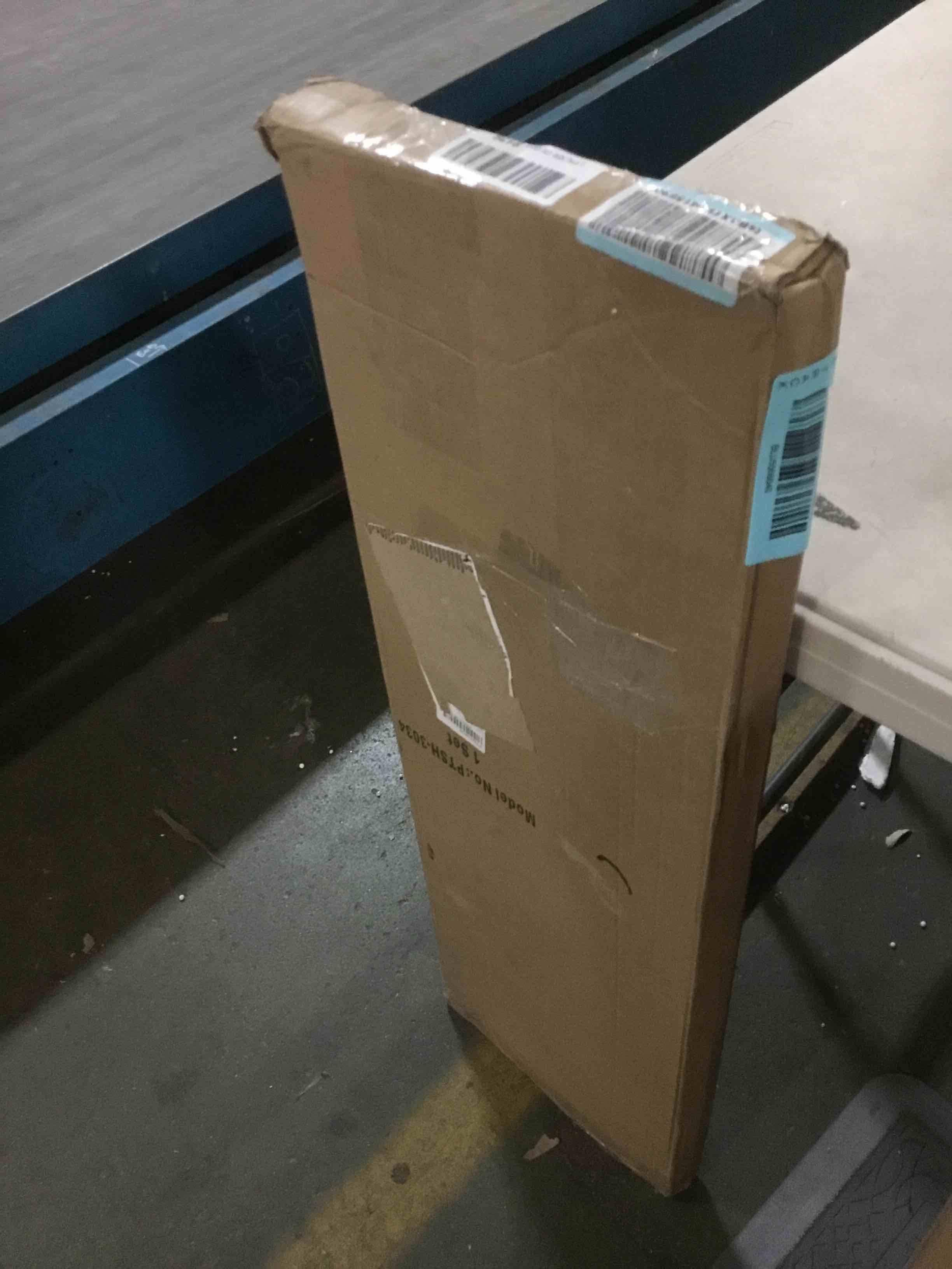 https://s3.amazonaws.com/lotting-images-prod/bidfta/BLU5566640_1703175268480.jpeg