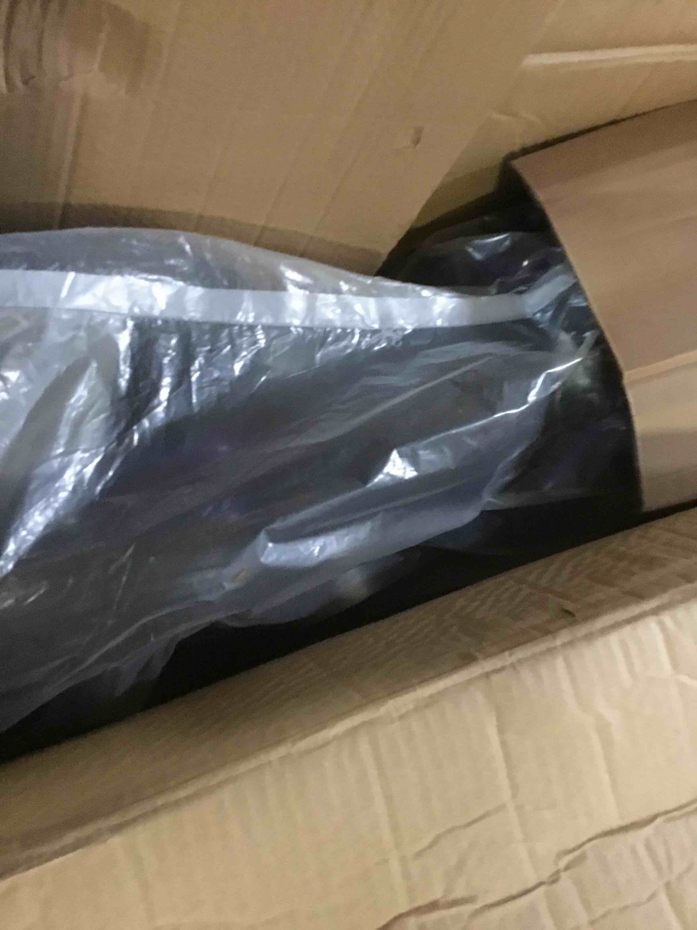 https://s3.amazonaws.com/lotting-images-prod/bidfta/BLU5566641_1703175316994.jpeg