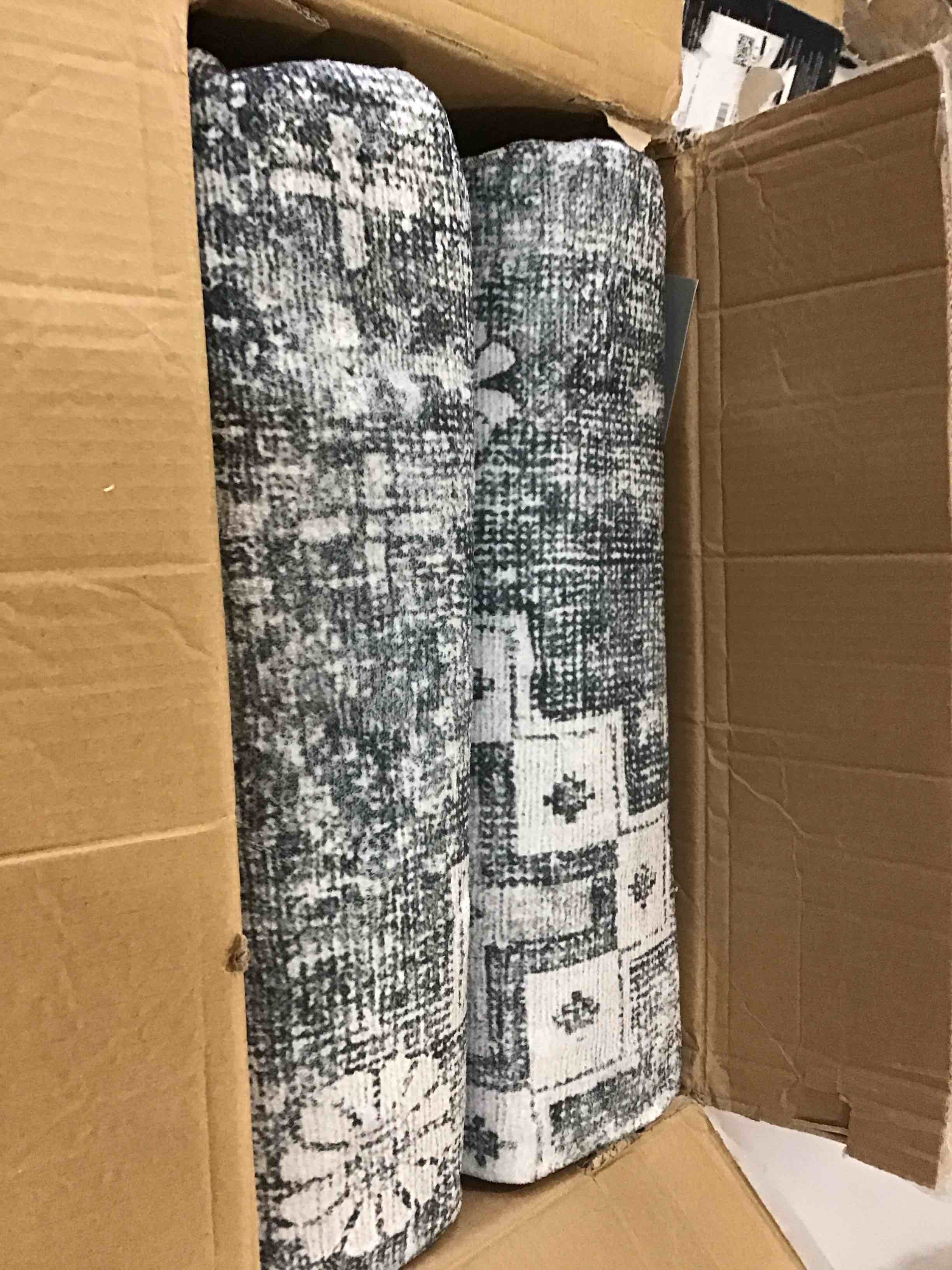 https://s3.amazonaws.com/lotting-images-prod/bidfta/BLU5567876_1705002791189.jpeg