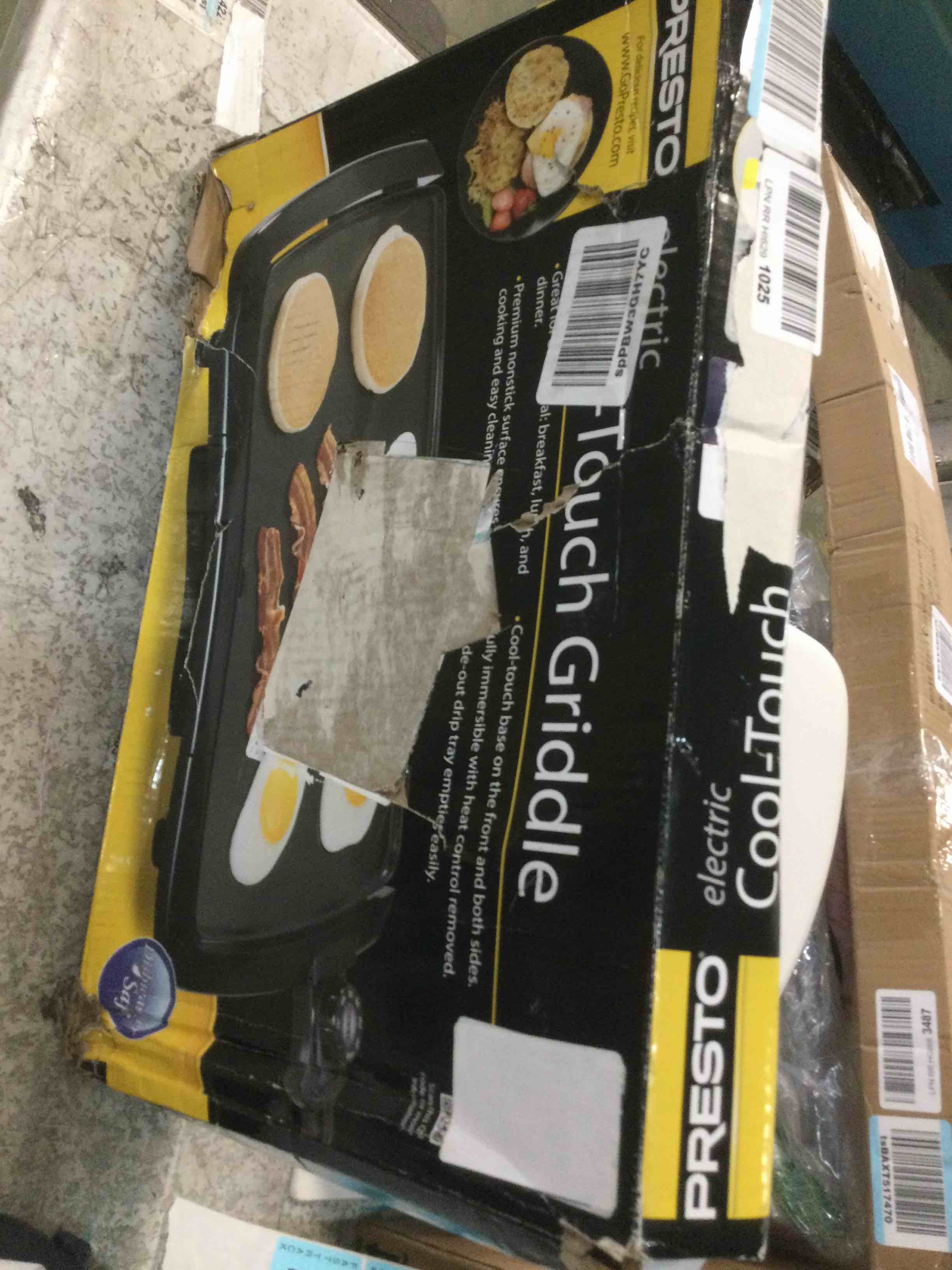 https://s3.amazonaws.com/lotting-images-prod/bidfta/BLU5567965_1705439283838.jpeg