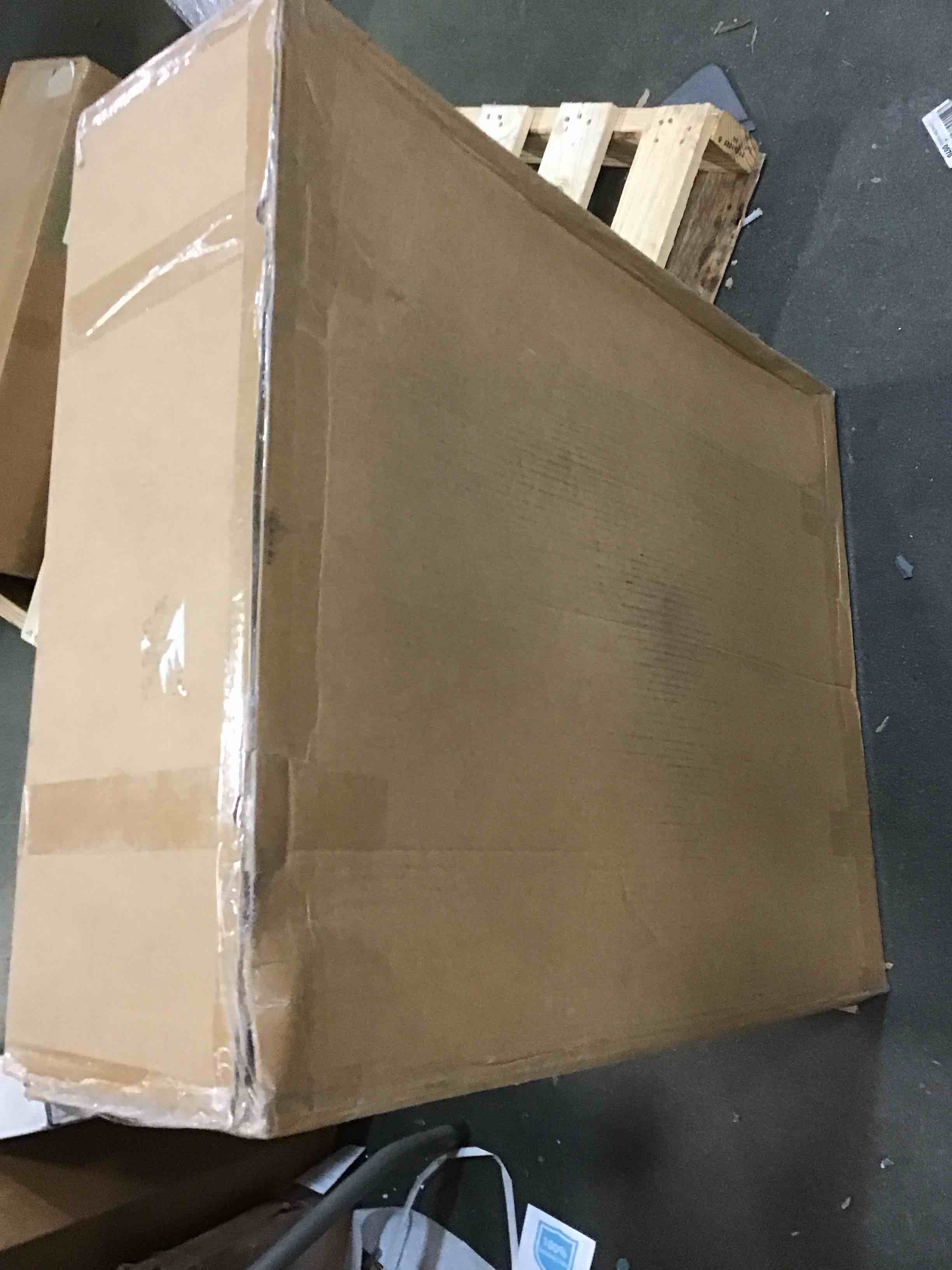 https://s3.amazonaws.com/lotting-images-prod/bidfta/BLU5567970_1705505431474.jpeg