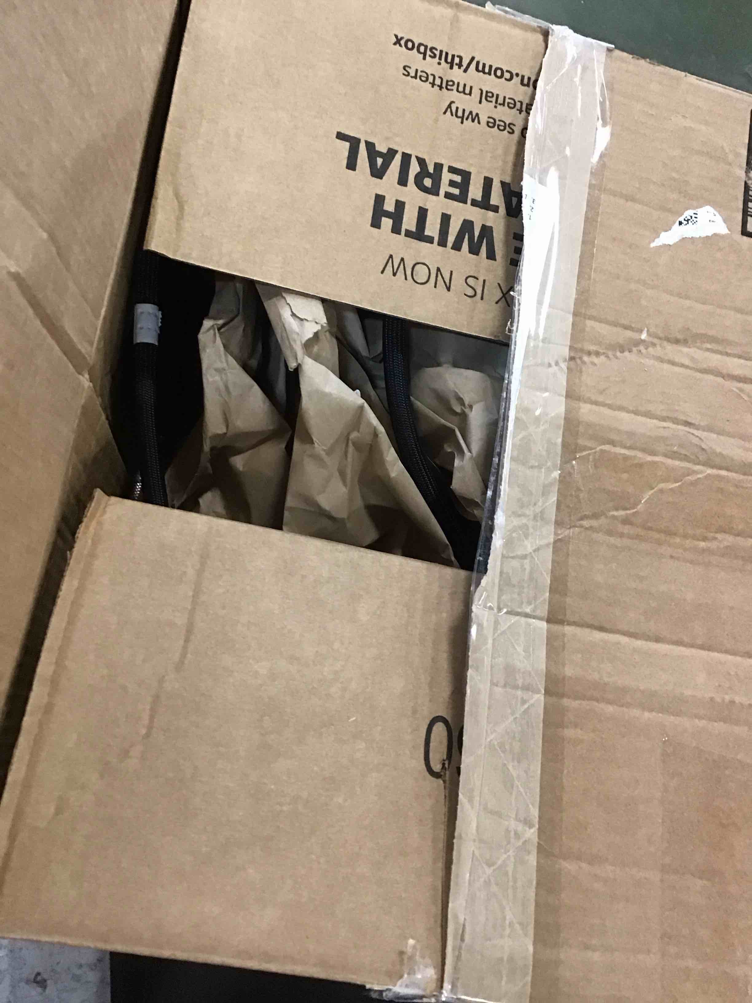 https://s3.amazonaws.com/lotting-images-prod/bidfta/BLU5567975_1705506299392.jpeg