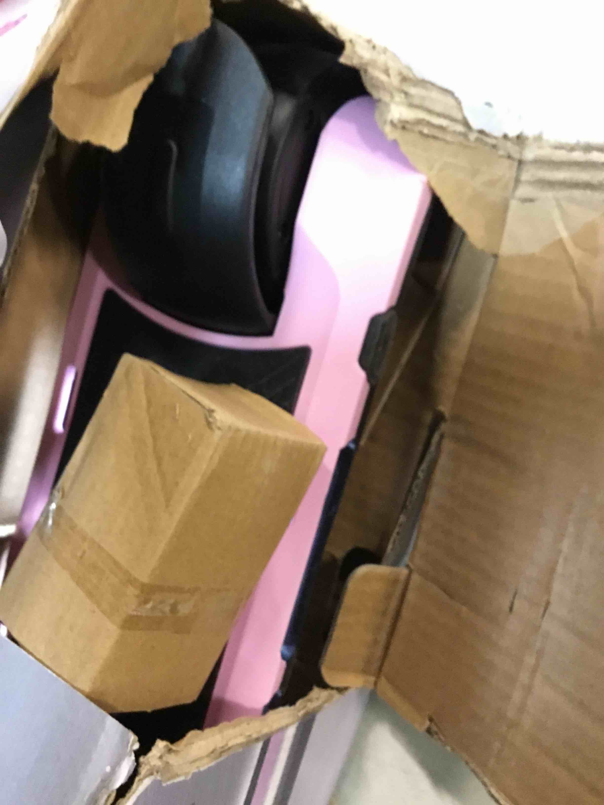 https://s3.amazonaws.com/lotting-images-prod/bidfta/BLU5568057_1705588297906.jpeg