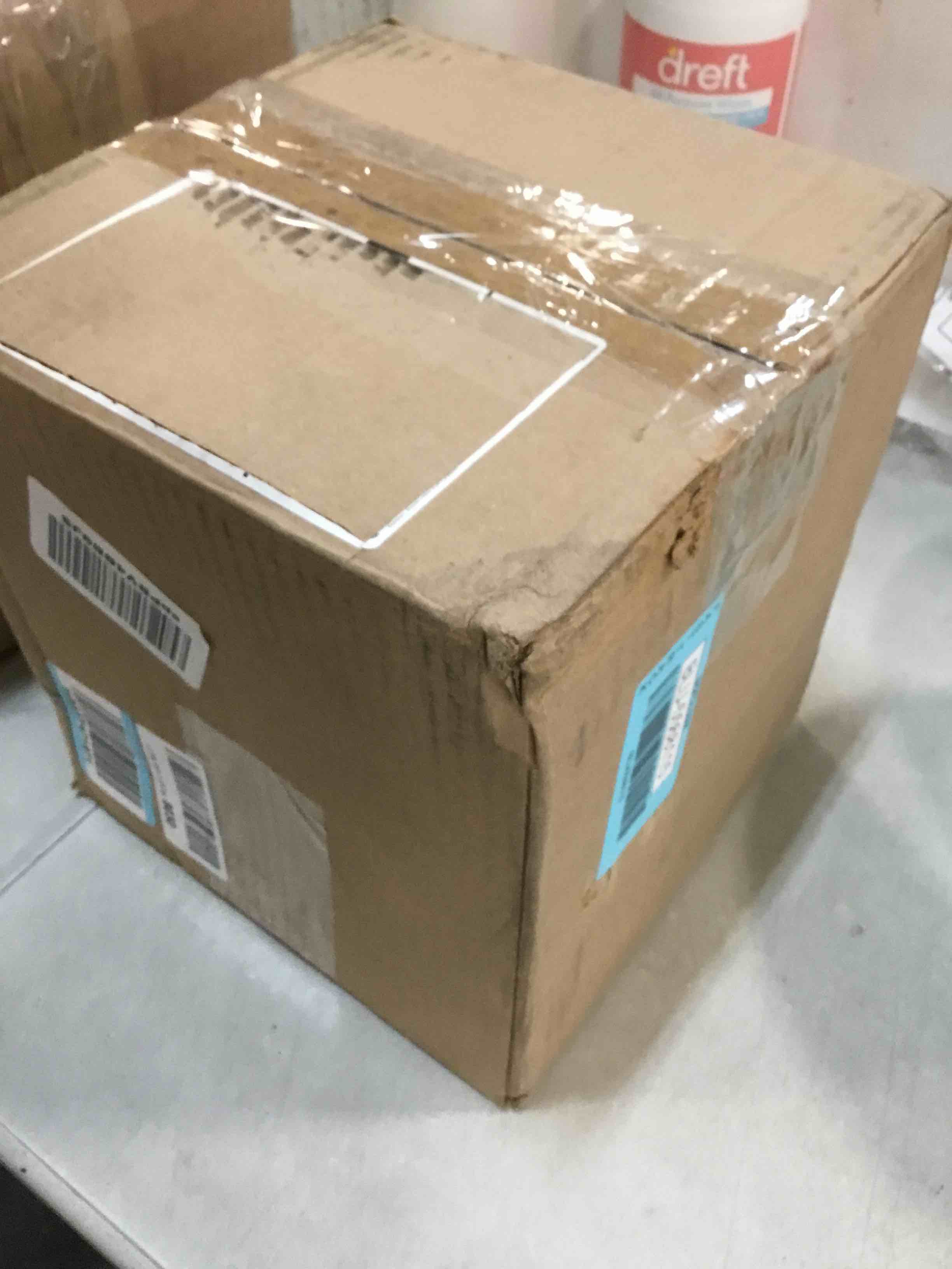 https://s3.amazonaws.com/lotting-images-prod/bidfta/BLU5568115_1705594595587.jpeg