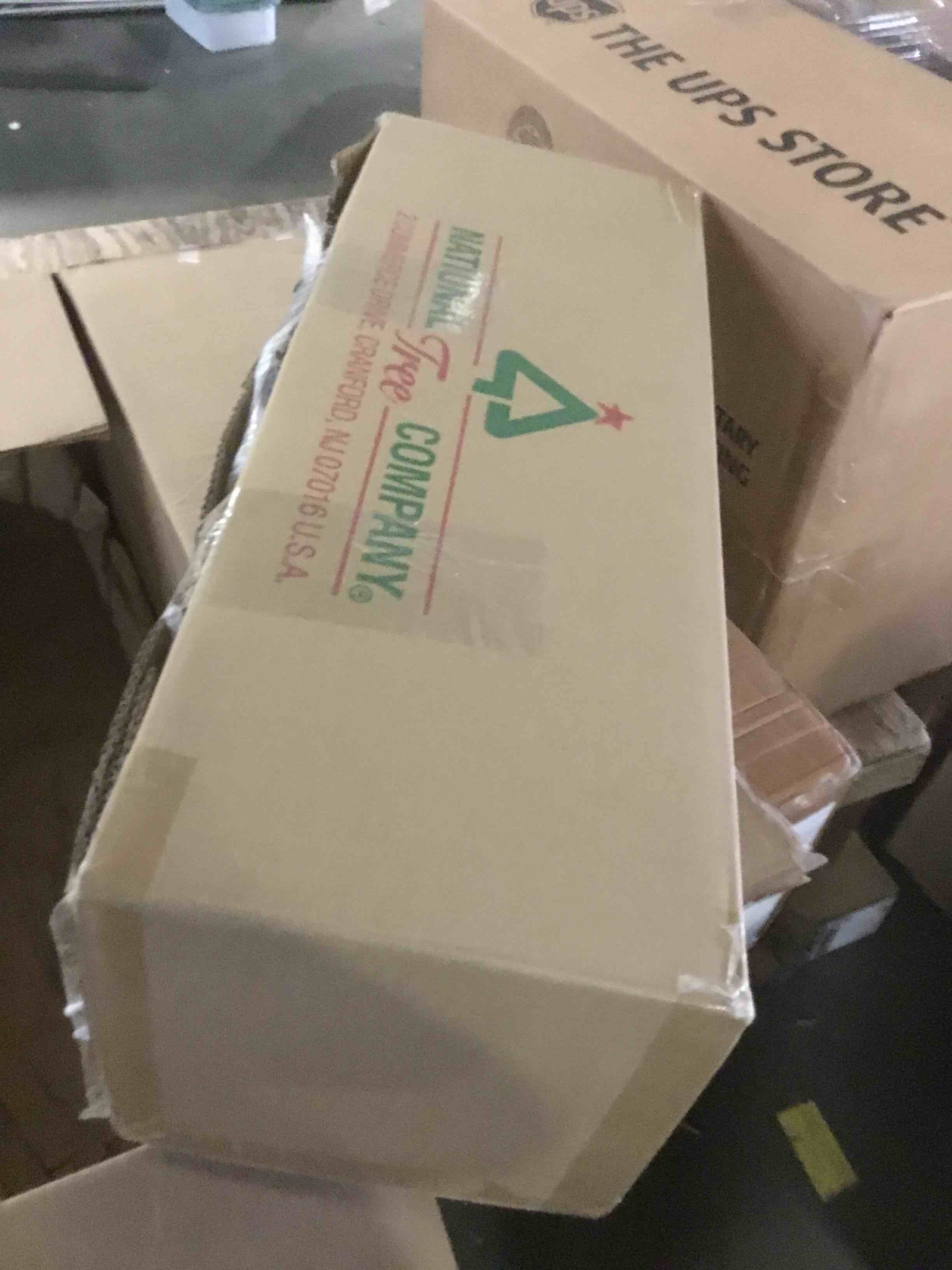 https://s3.amazonaws.com/lotting-images-prod/bidfta/BLU5568457_1702911012916.jpeg