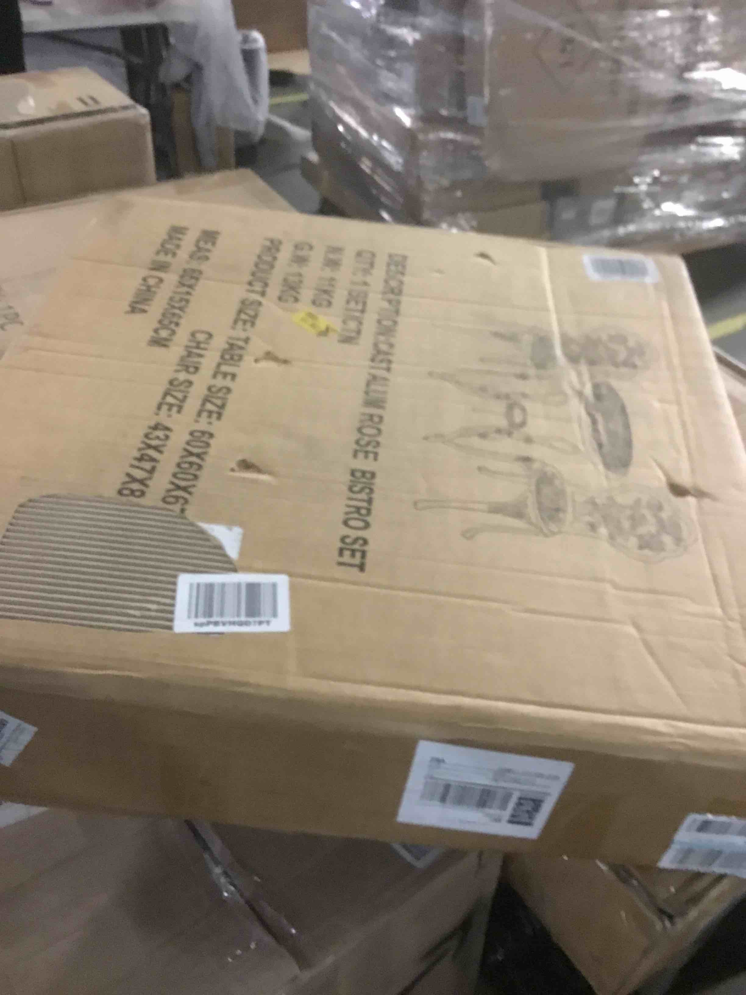 https://s3.amazonaws.com/lotting-images-prod/bidfta/BLU5568539_1702925033372.jpeg