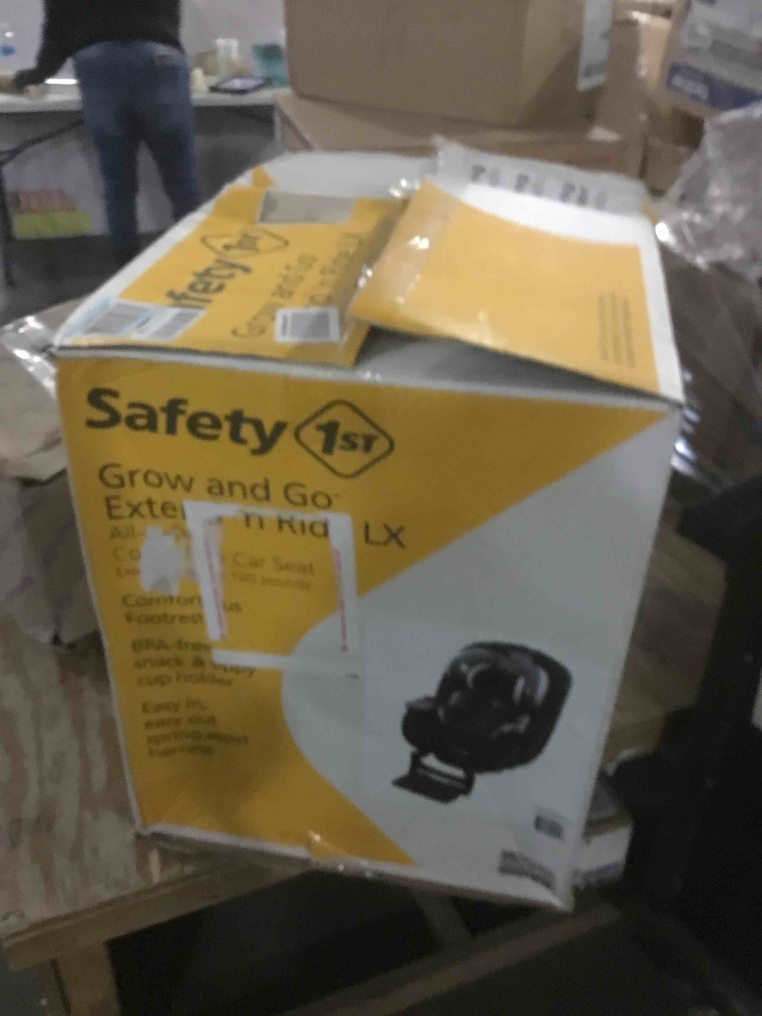 https://s3.amazonaws.com/lotting-images-prod/bidfta/BLU5568614_1702989149091.jpeg