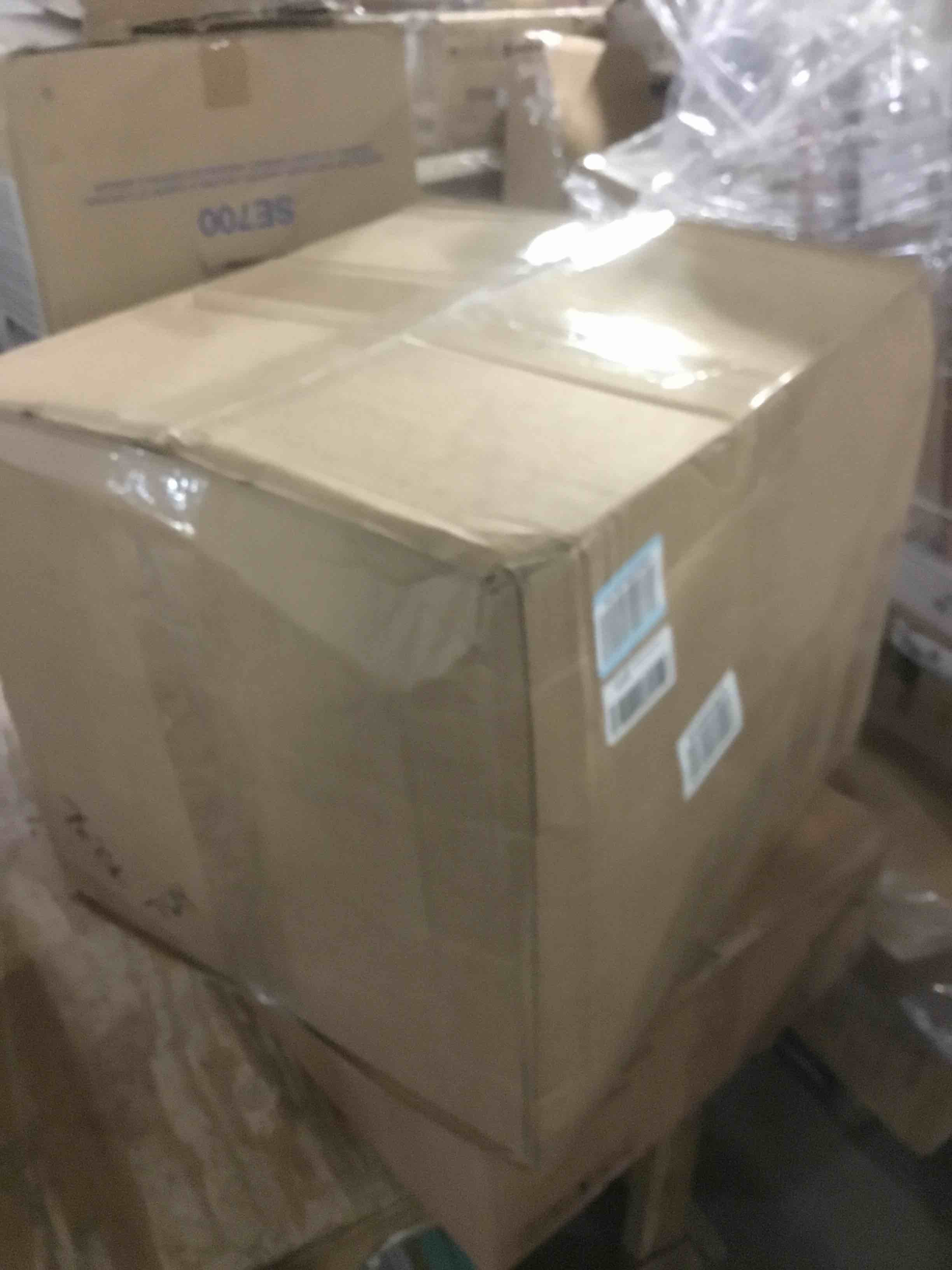 https://s3.amazonaws.com/lotting-images-prod/bidfta/BLU5568616_1702989334888.jpeg