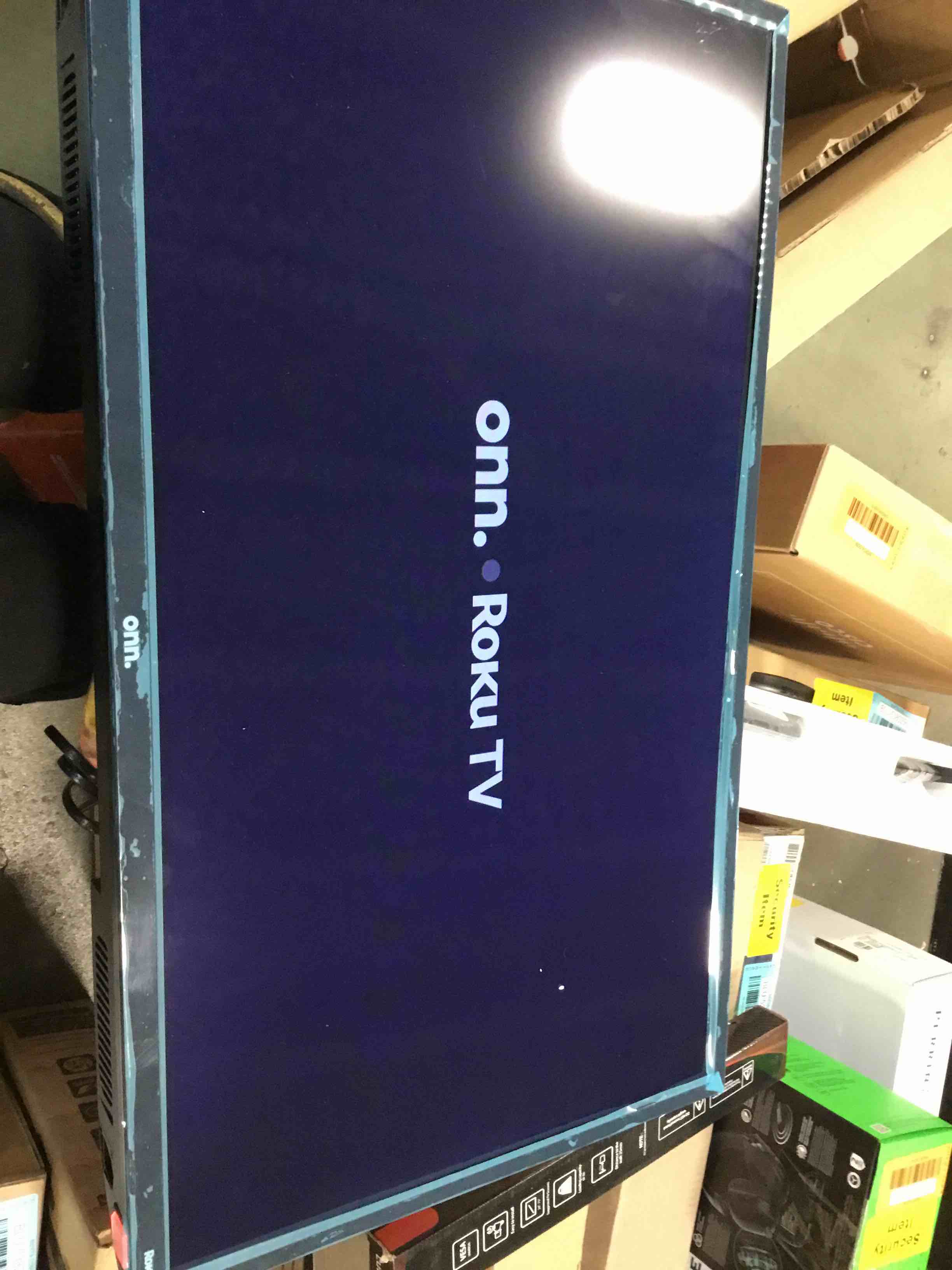 https://s3.amazonaws.com/lotting-images-prod/bidfta/BLU5568665_1703599056614.jpeg