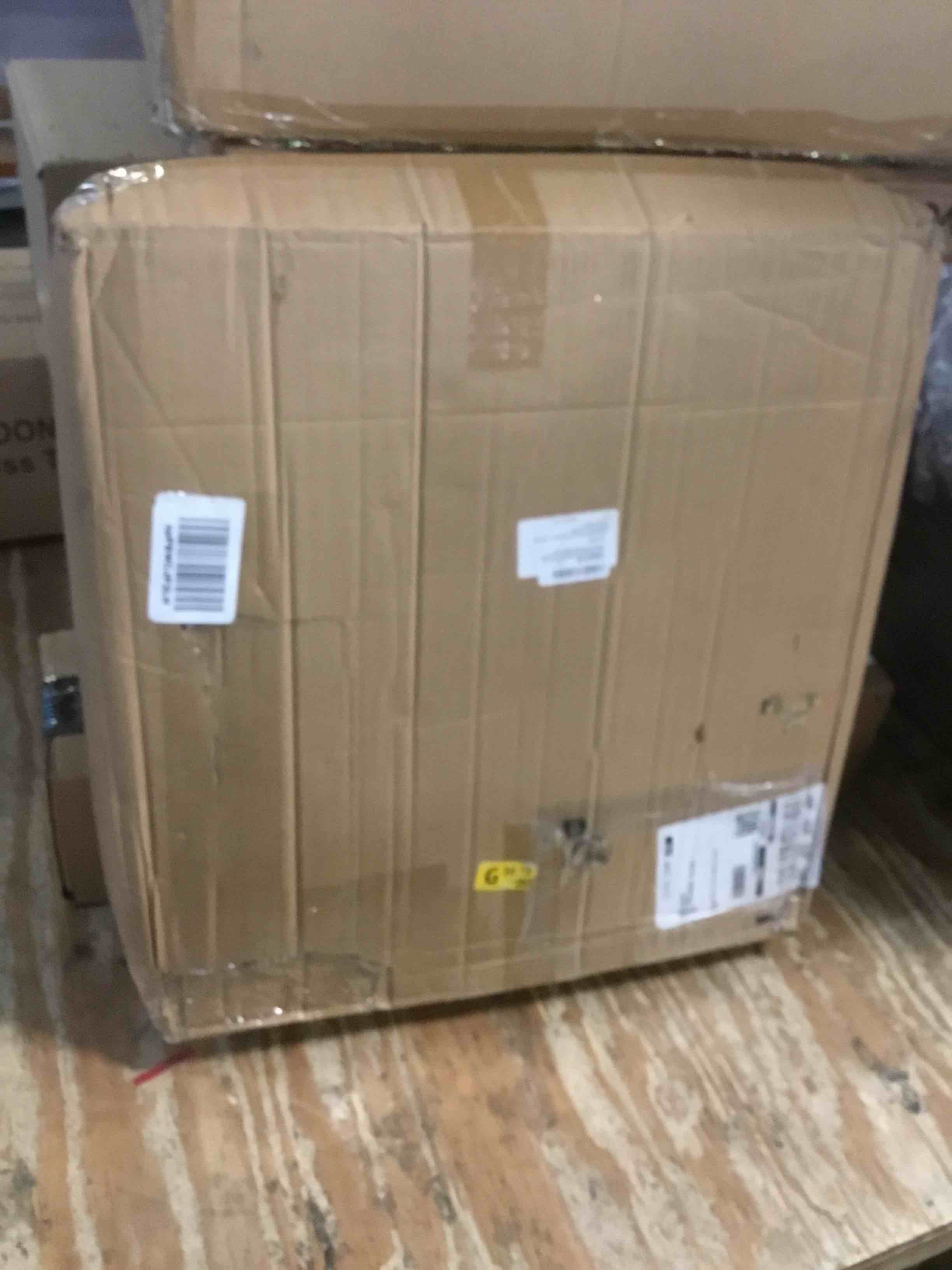 https://s3.amazonaws.com/lotting-images-prod/bidfta/BLU5569191_1703179064860.jpeg