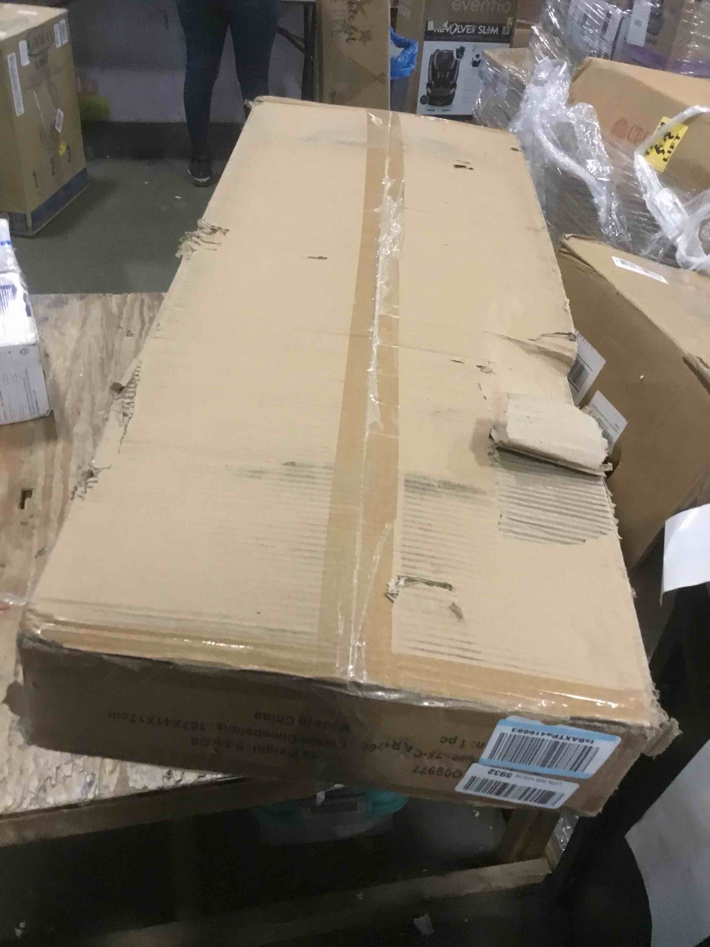 https://s3.amazonaws.com/lotting-images-prod/bidfta/BLU5569463_1703273127014.jpeg