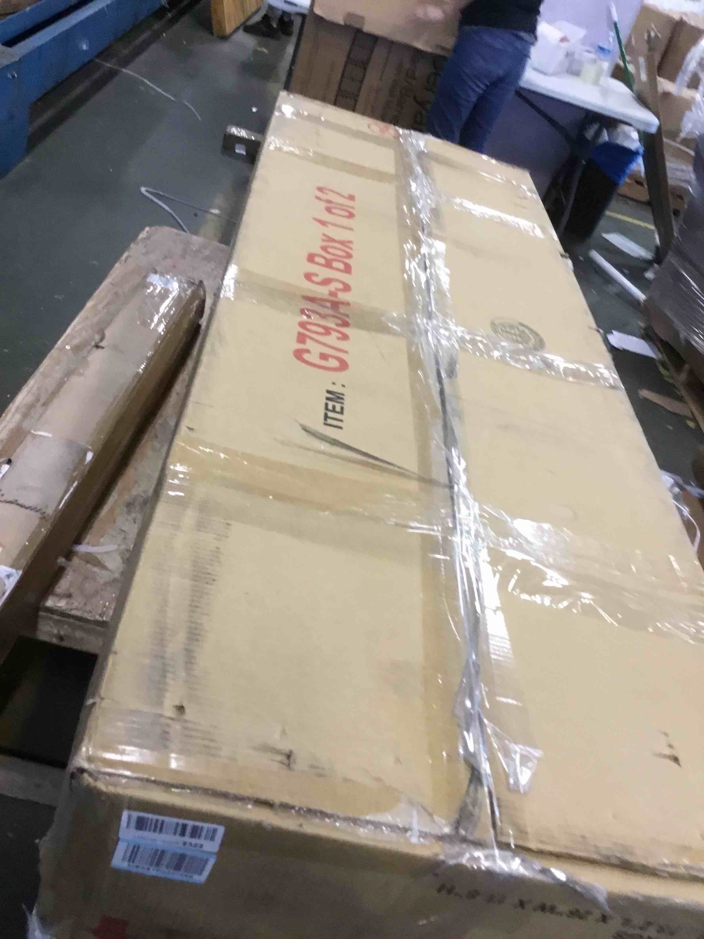 https://s3.amazonaws.com/lotting-images-prod/bidfta/BLU5569590_1703693053258.jpeg