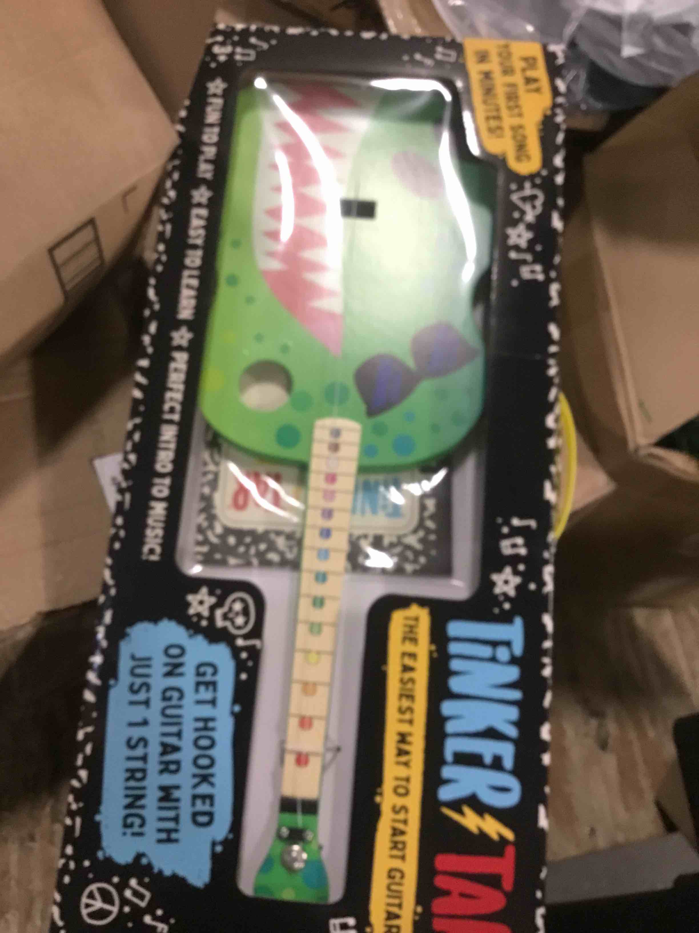 https://s3.amazonaws.com/lotting-images-prod/bidfta/BLU5569875_1703784653266.jpeg