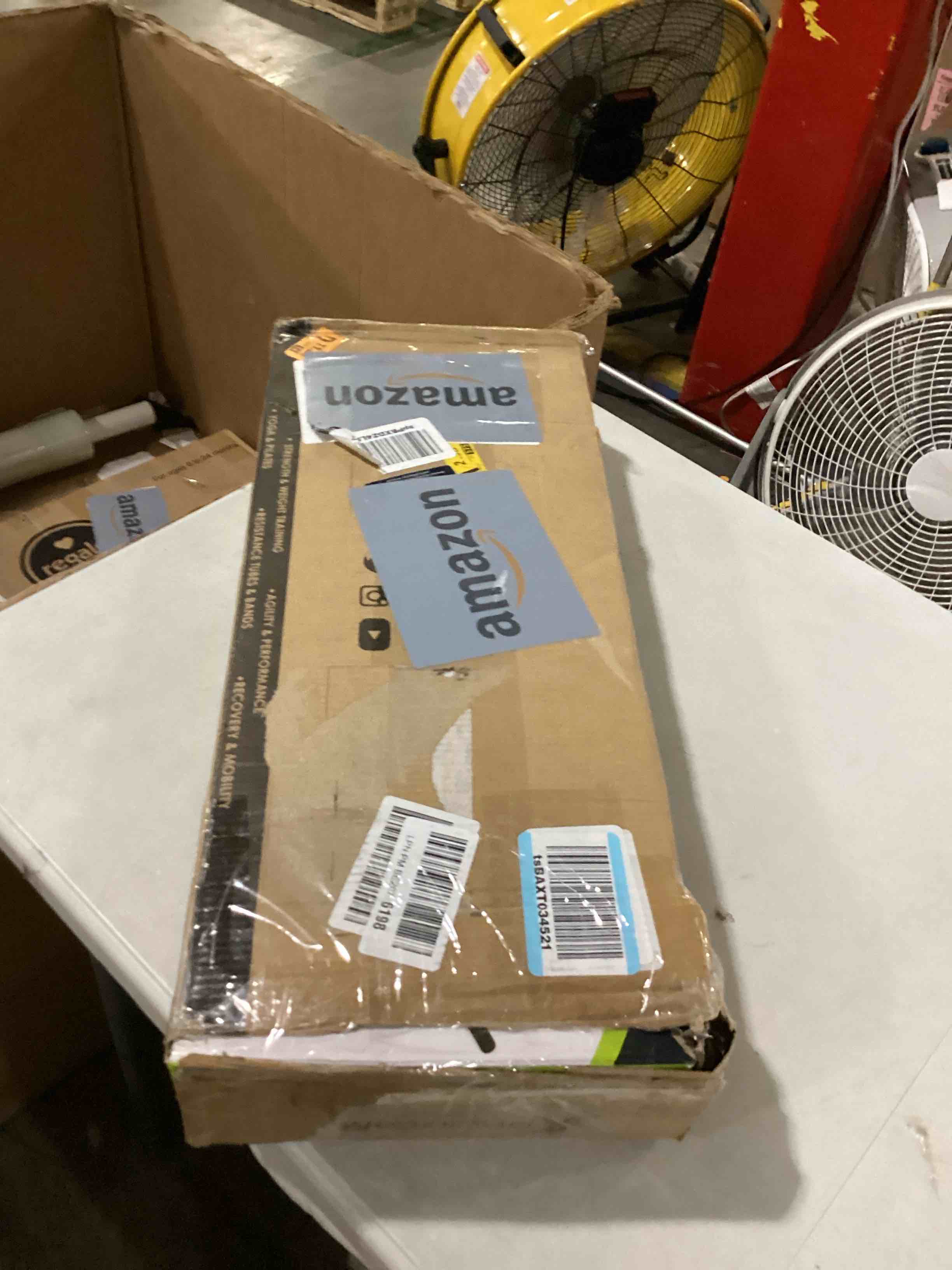 https://s3.amazonaws.com/lotting-images-prod/bidfta/BLU5580441_1726844432132.jpeg