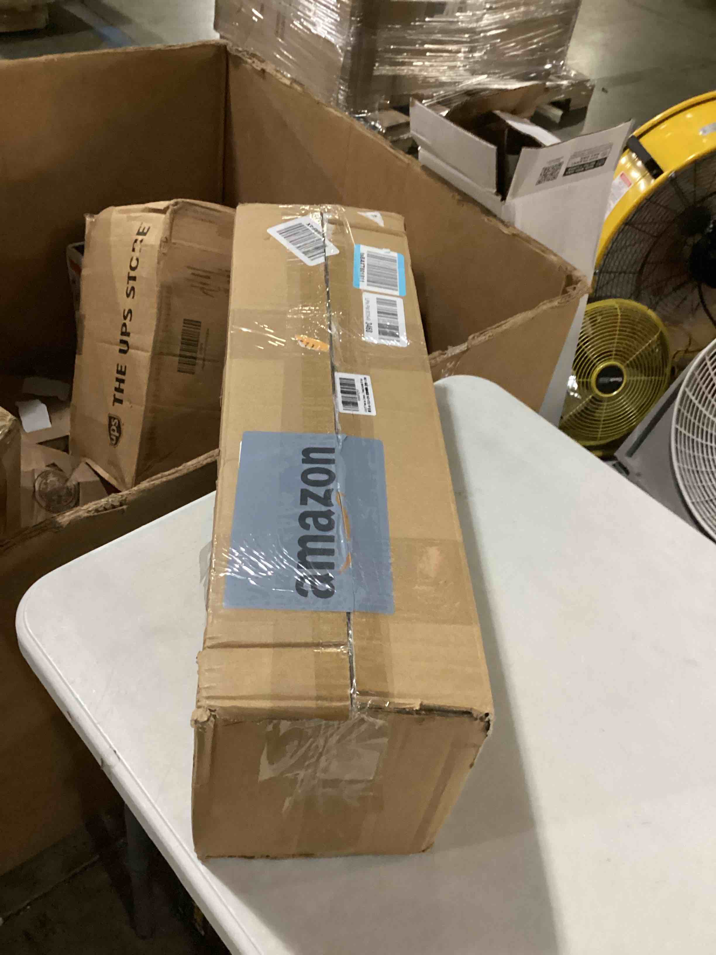 https://s3.amazonaws.com/lotting-images-prod/bidfta/BLU5580863_1727267274072.jpeg