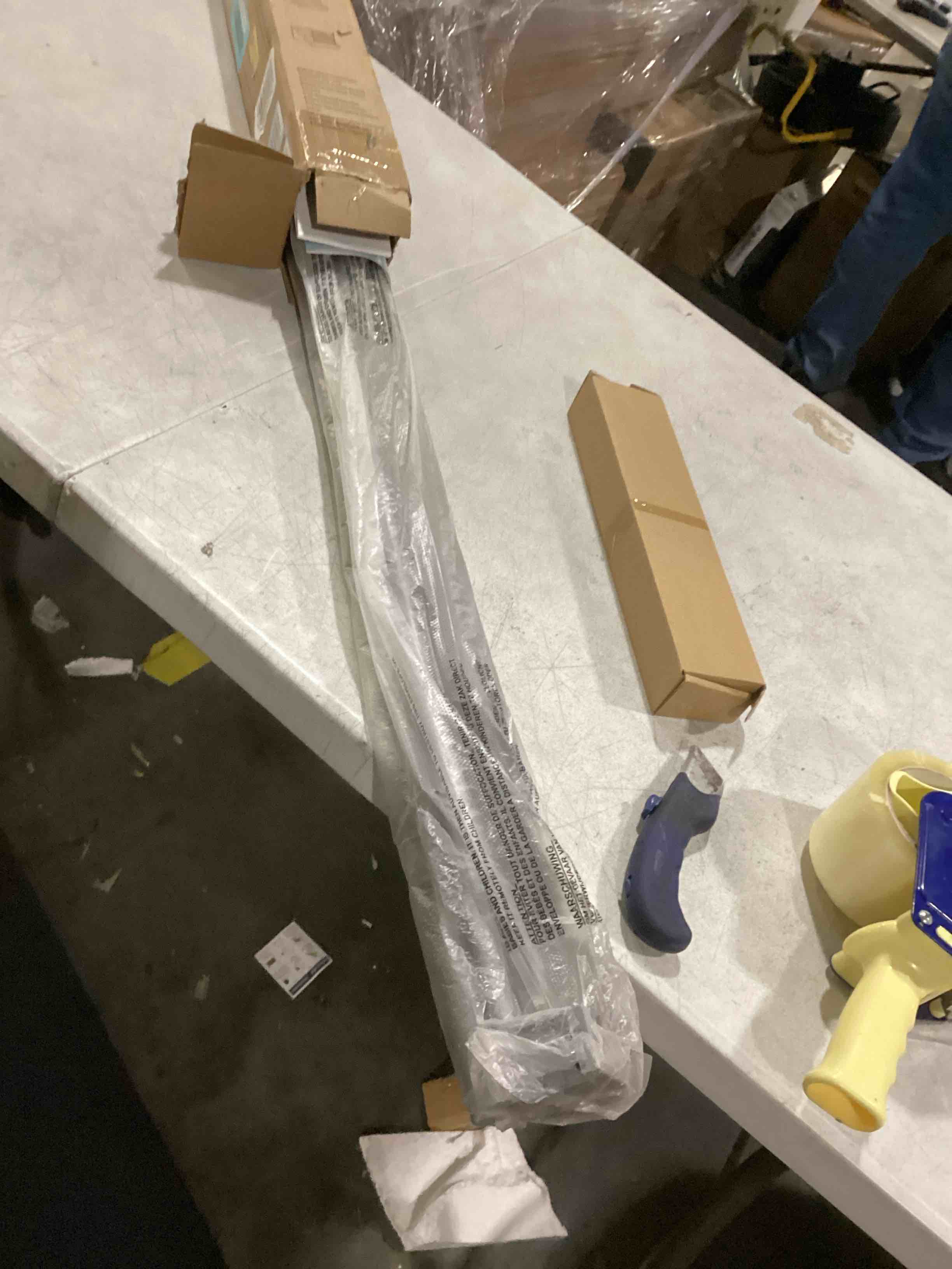 Retractable Mesh Baby Gate Dog Gate 34" Tall, Extends Up to 55" Wide