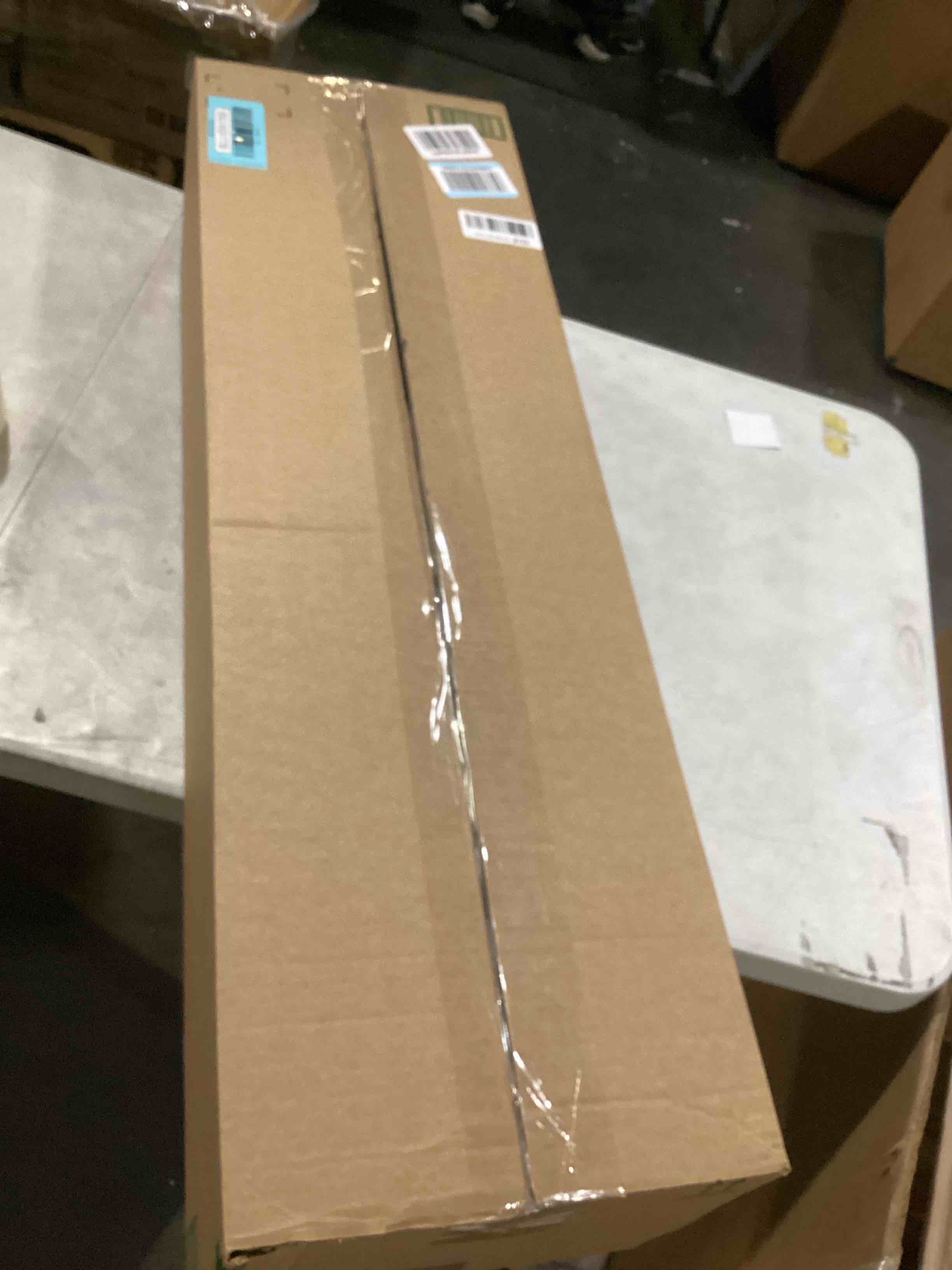 https://s3.amazonaws.com/lotting-images-prod/bidfta/BLU5581769_1728666270289.jpeg