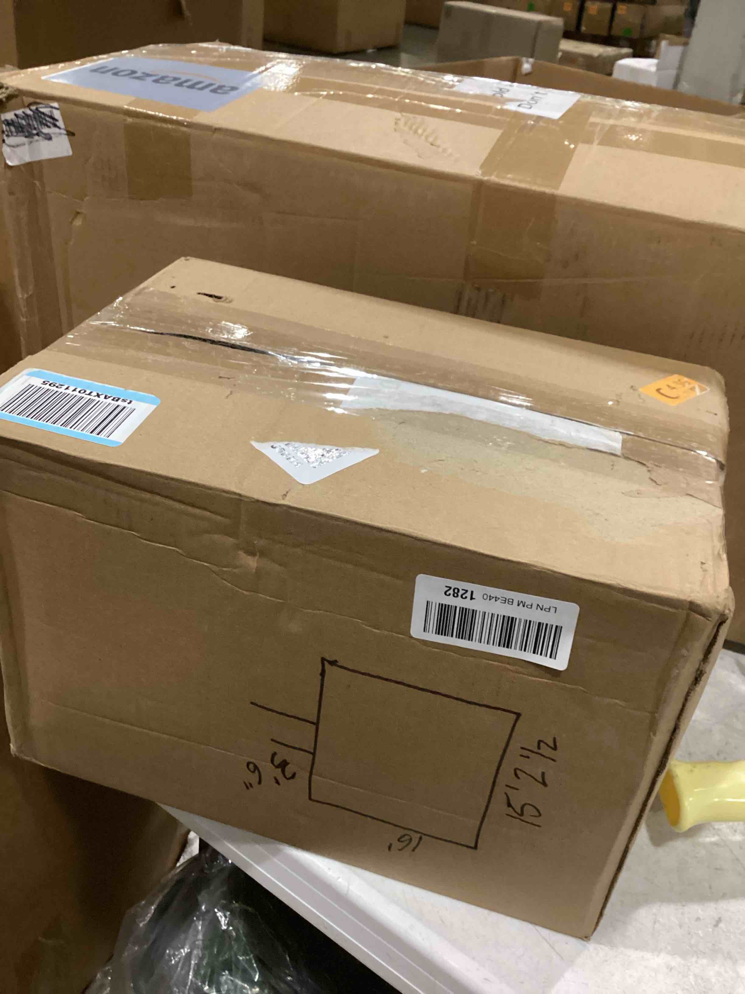 https://s3.amazonaws.com/lotting-images-prod/bidfta/BLU5582523_1727807519263.jpeg