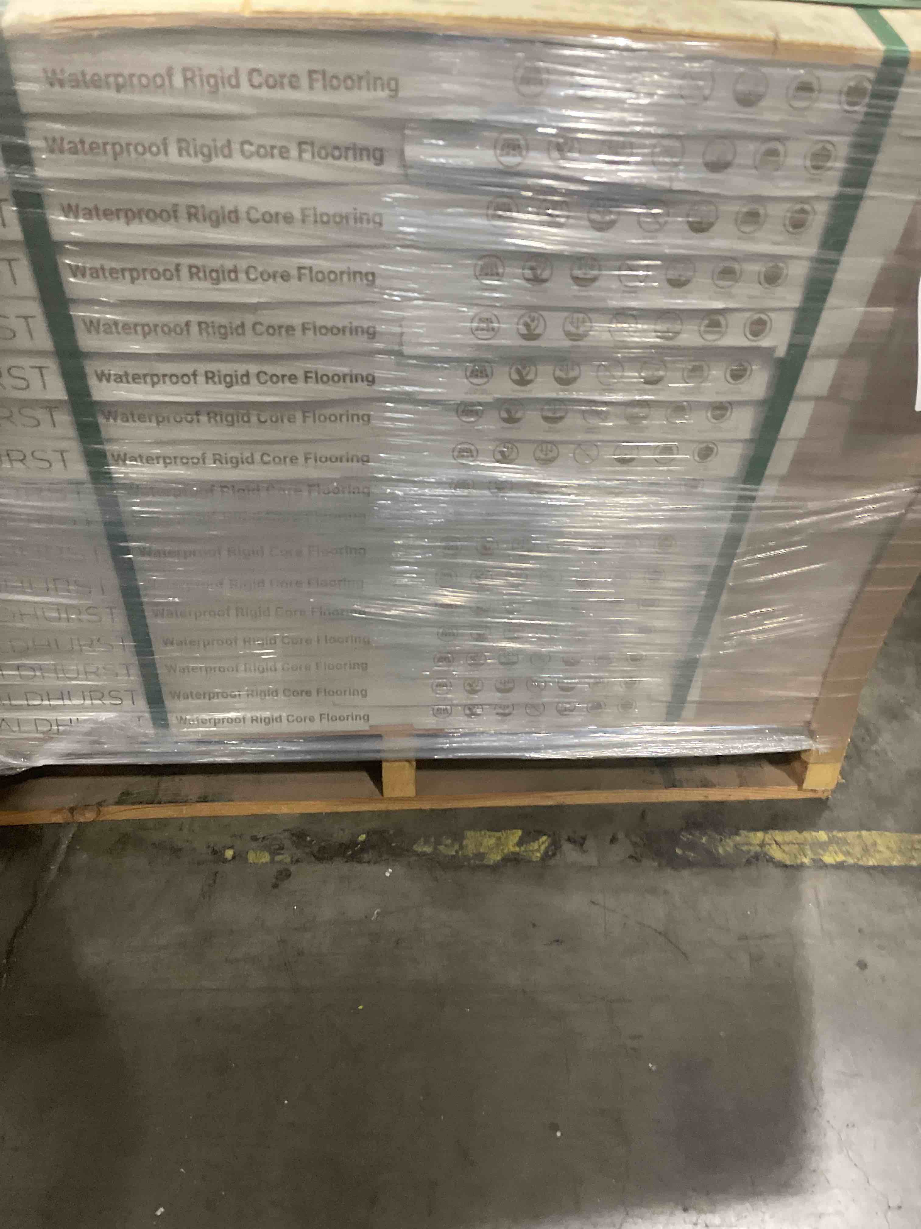 https://s3.amazonaws.com/lotting-images-prod/bidfta/BLU5583607_1734026225237.jpeg