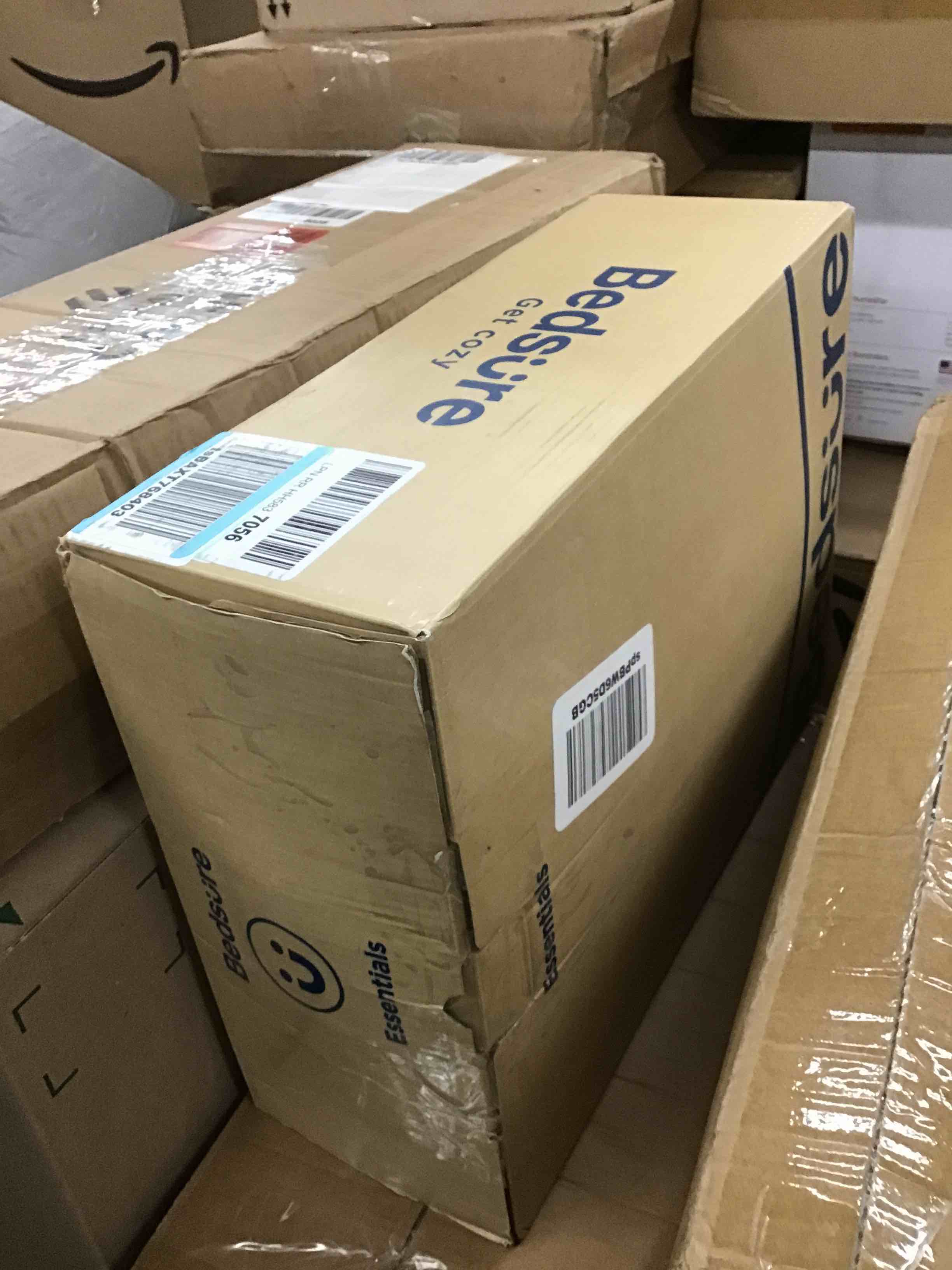 https://s3.amazonaws.com/lotting-images-prod/bidfta/BLU5588678_1707489622962.jpeg