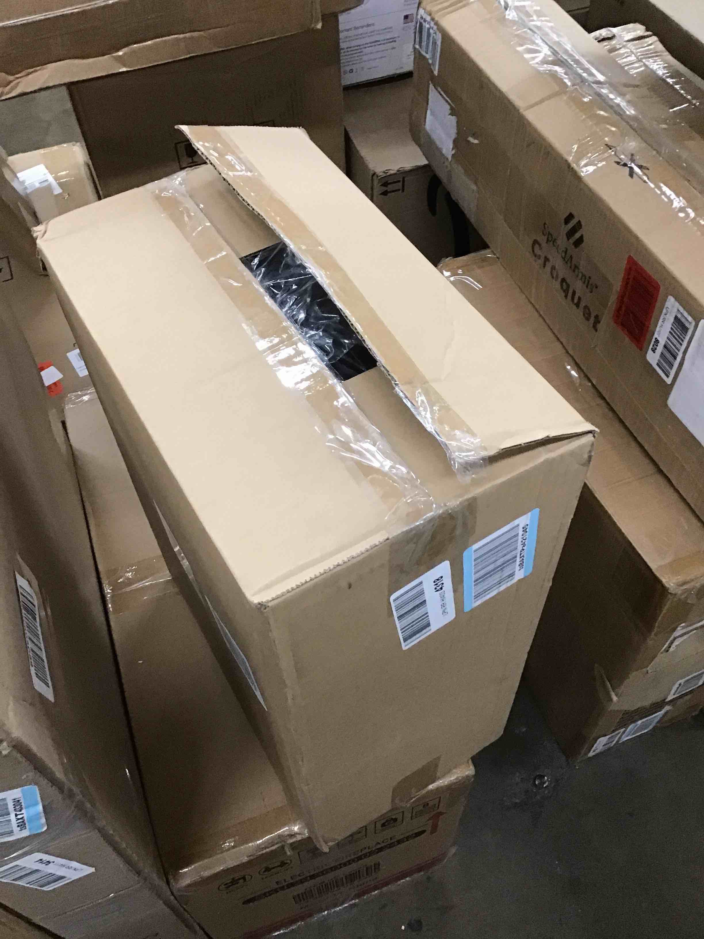 https://s3.amazonaws.com/lotting-images-prod/bidfta/BLU5588682_1707490279293.jpeg
