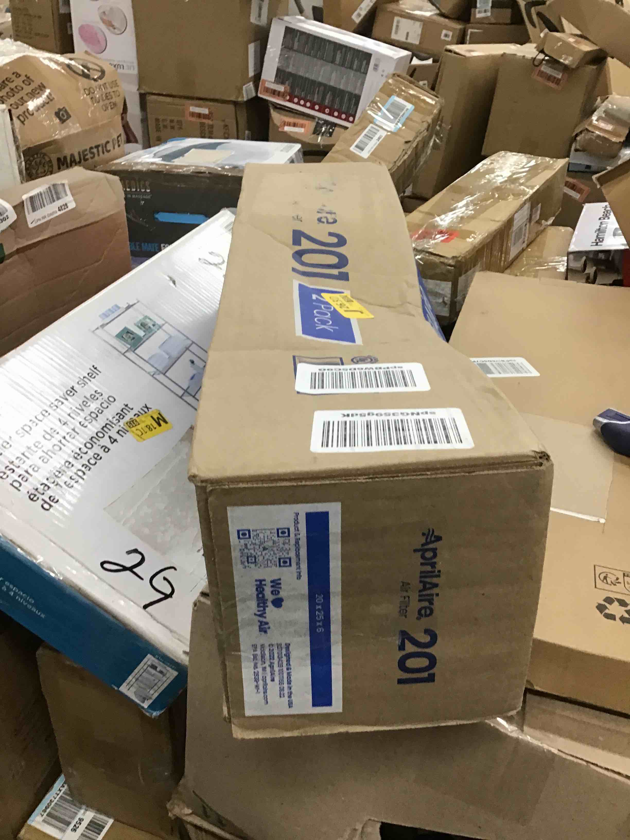 https://s3.amazonaws.com/lotting-images-prod/bidfta/BLU5588700_1707494592234.jpeg