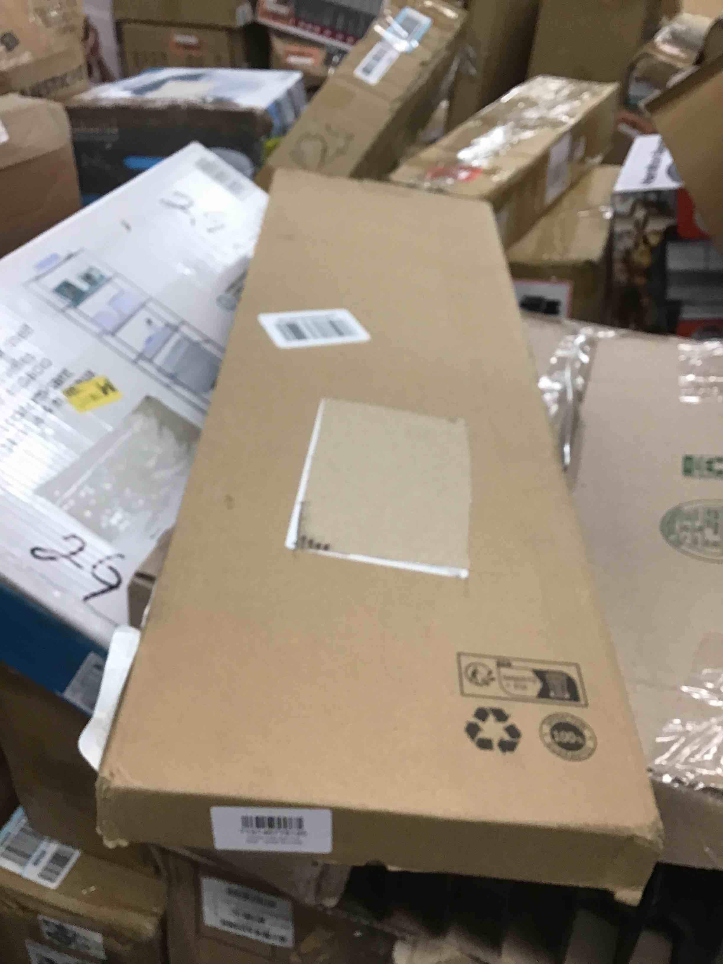 https://s3.amazonaws.com/lotting-images-prod/bidfta/BLU5588701_1707494656443.jpeg