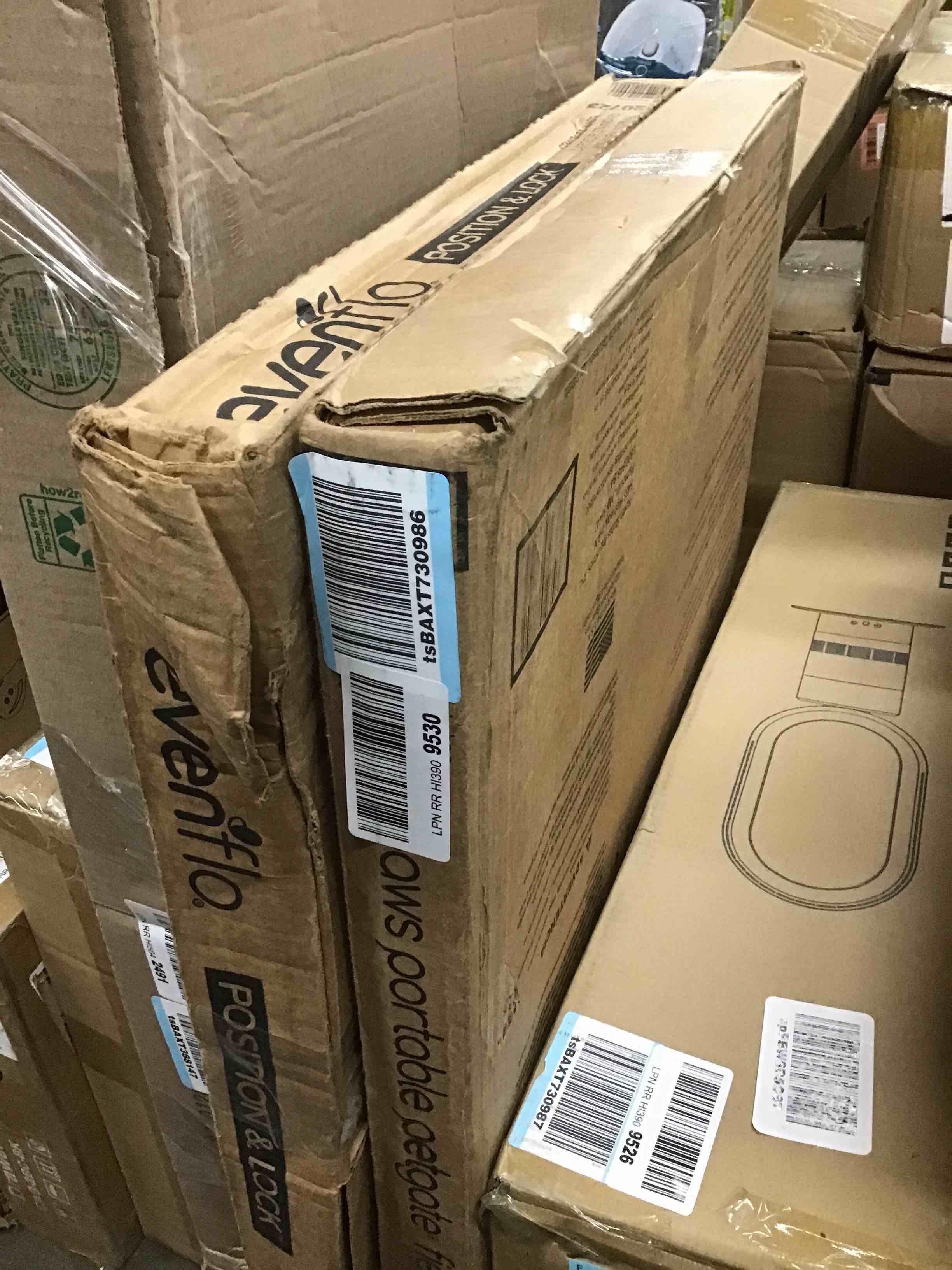 https://s3.amazonaws.com/lotting-images-prod/bidfta/BLU5588707_1707495328540.jpeg