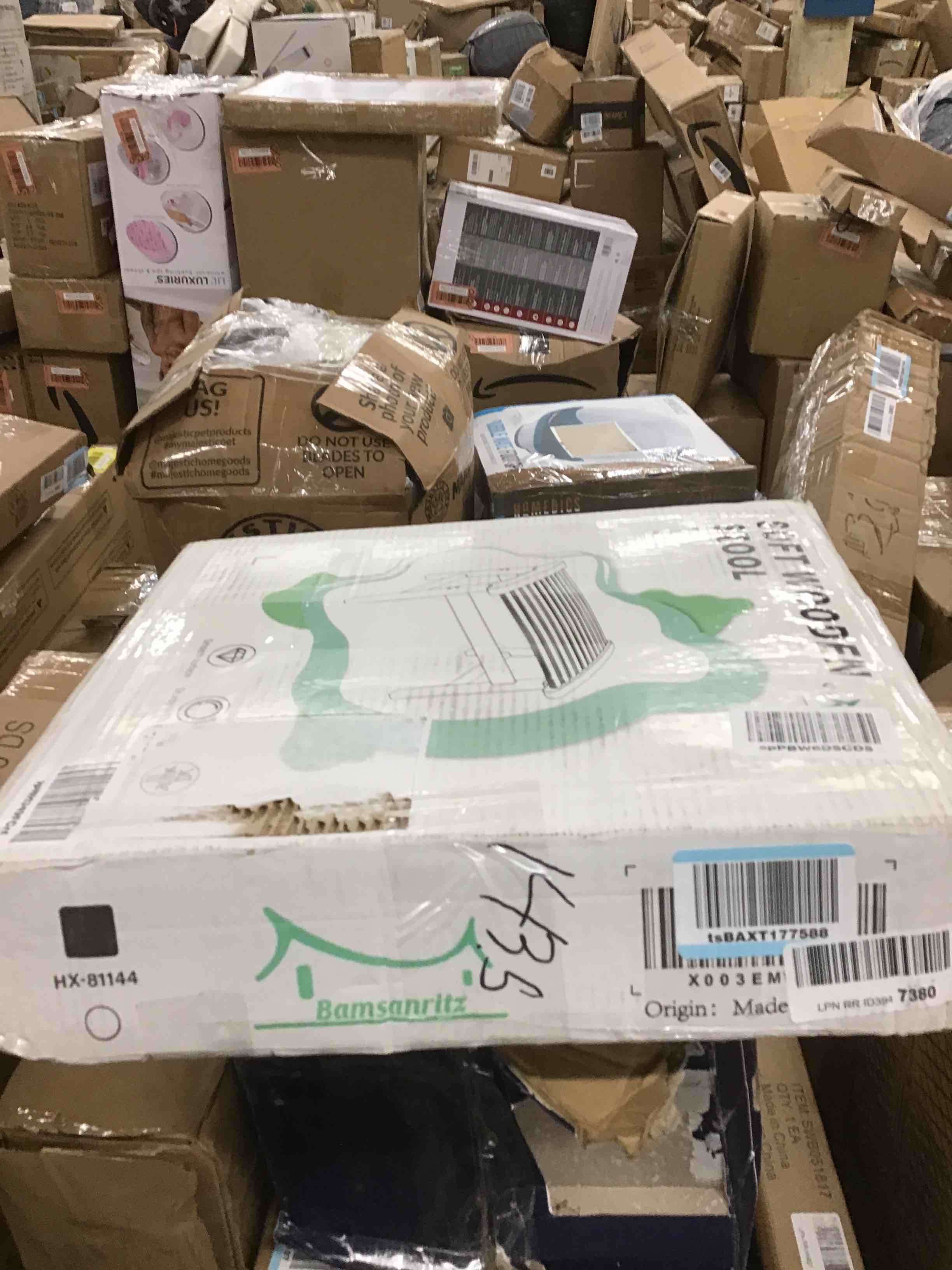 https://s3.amazonaws.com/lotting-images-prod/bidfta/BLU5588711_1707495775744.jpeg