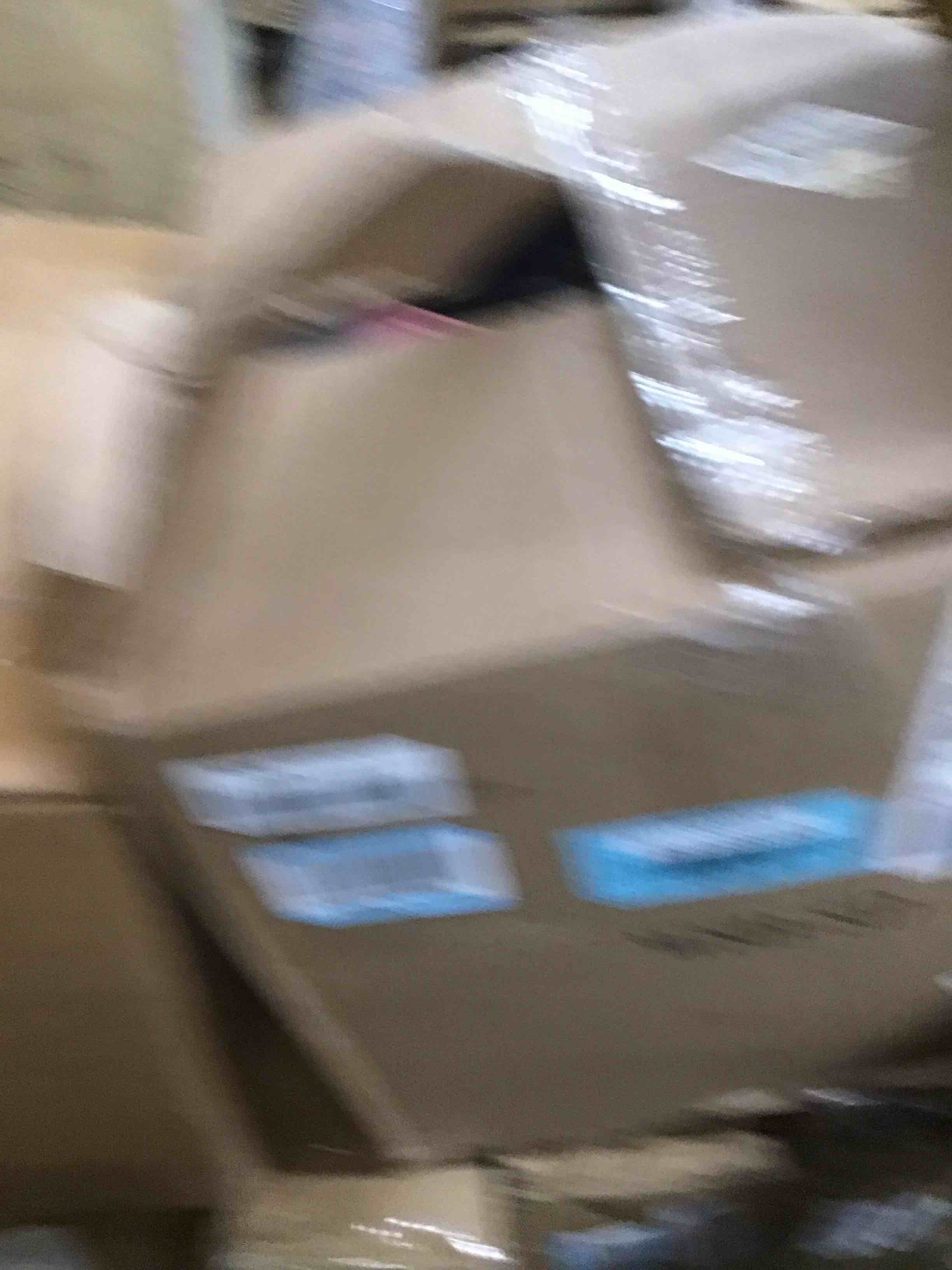 https://s3.amazonaws.com/lotting-images-prod/bidfta/BLU5589025_1708114995427.jpeg