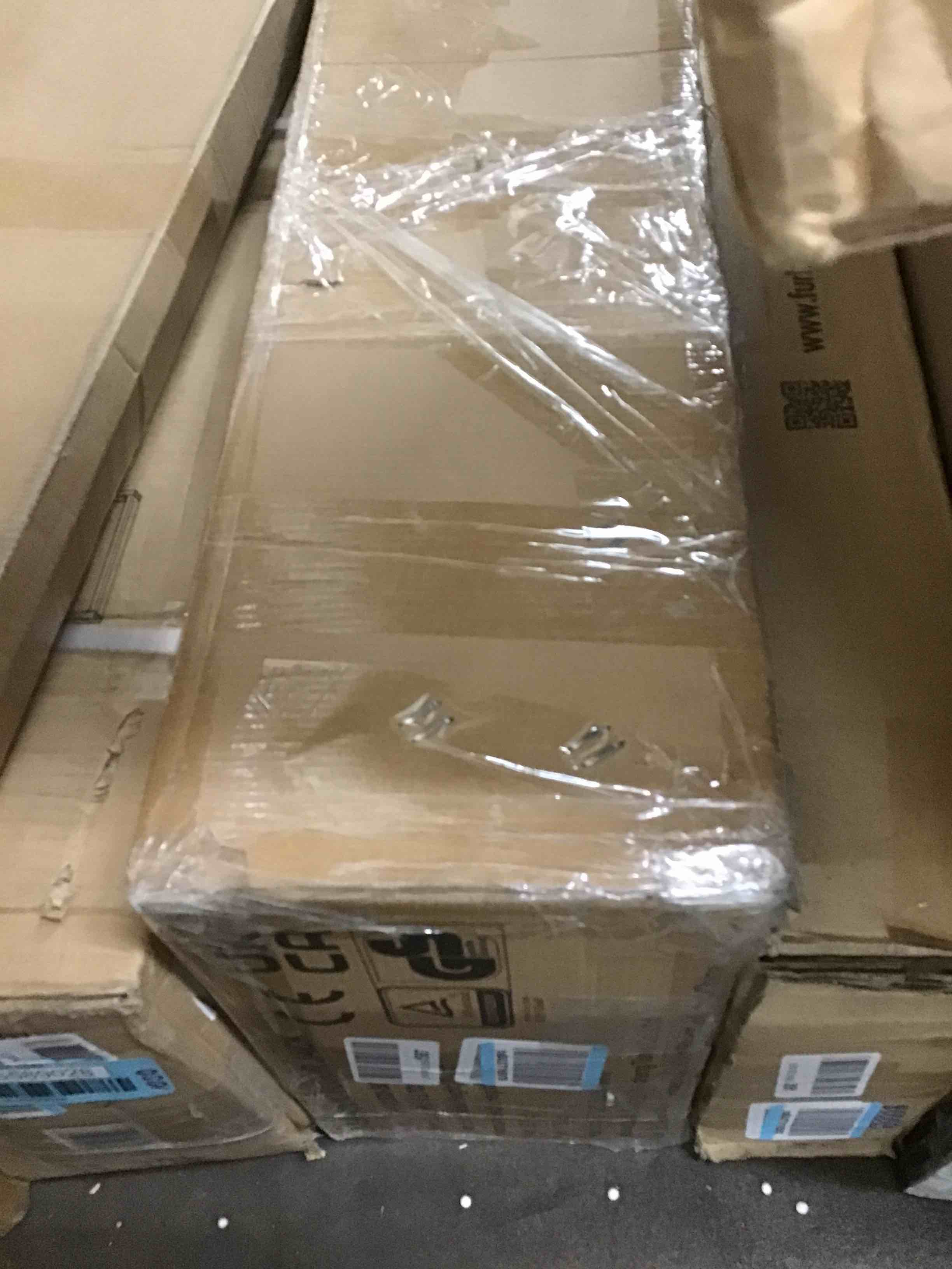https://s3.amazonaws.com/lotting-images-prod/bidfta/BLU5589029_1708116053961.jpeg