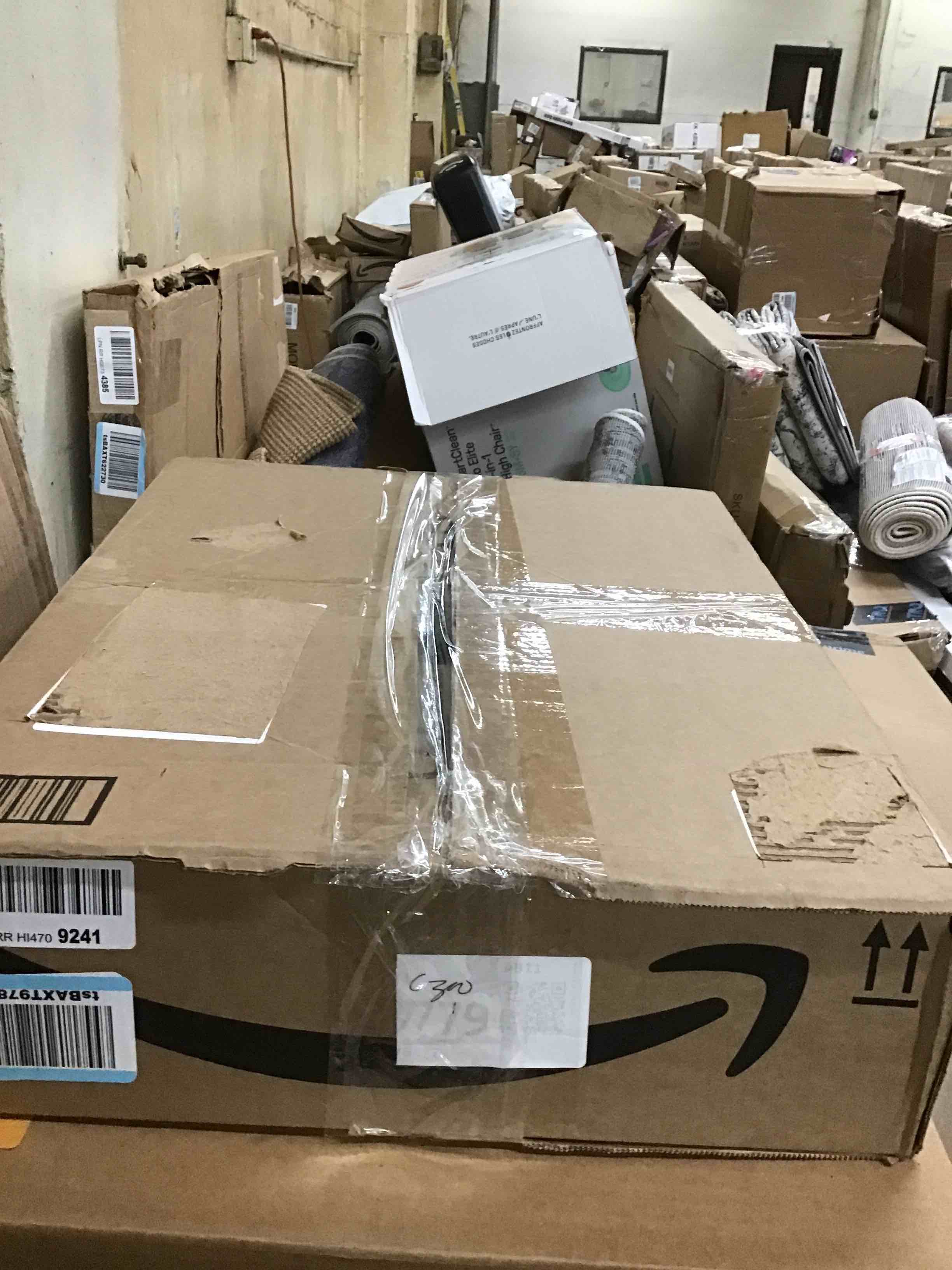 https://s3.amazonaws.com/lotting-images-prod/bidfta/BLU5589031_1708116513070.jpeg