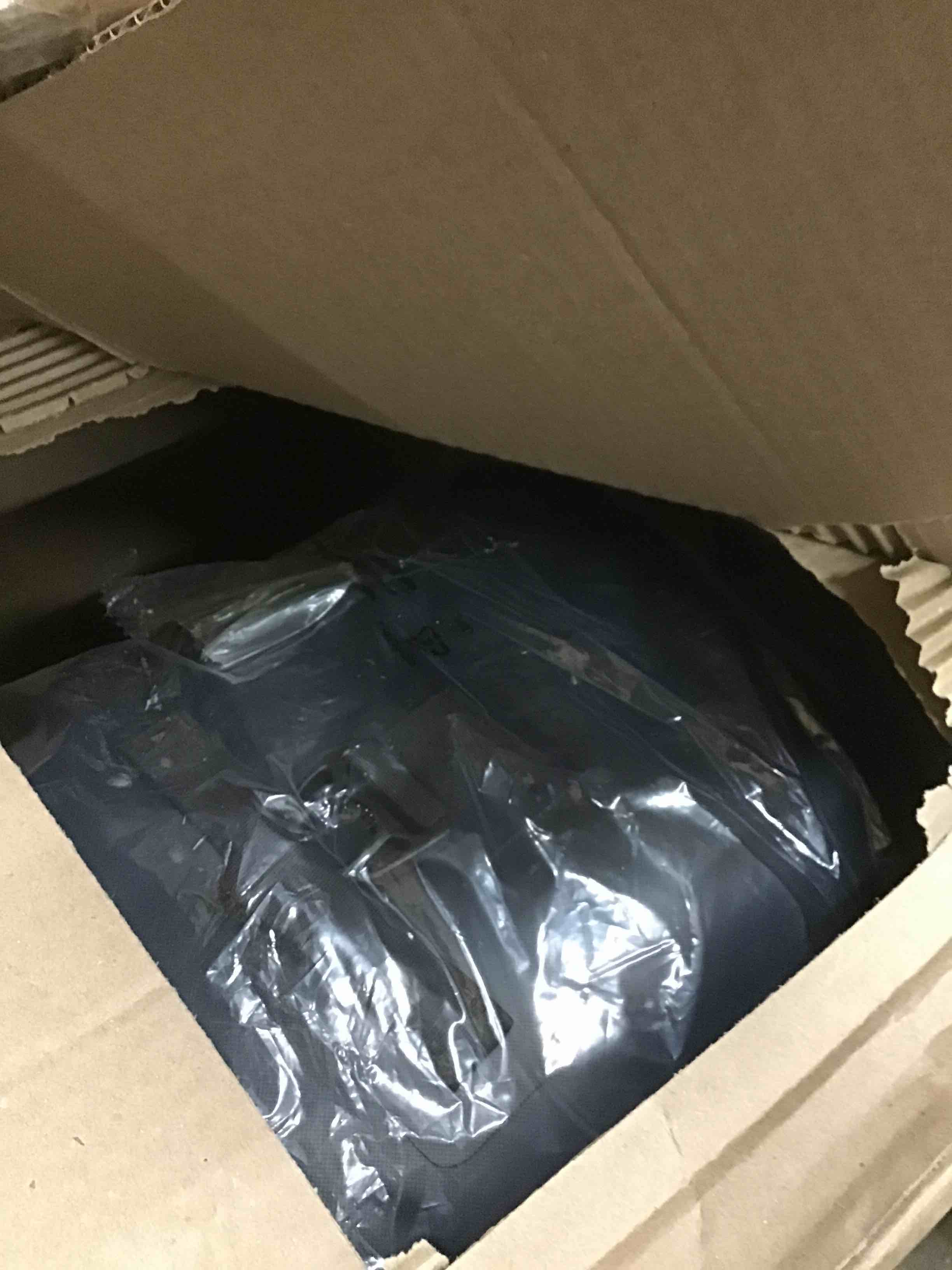 https://s3.amazonaws.com/lotting-images-prod/bidfta/BLU5589040_1708117850536.jpeg