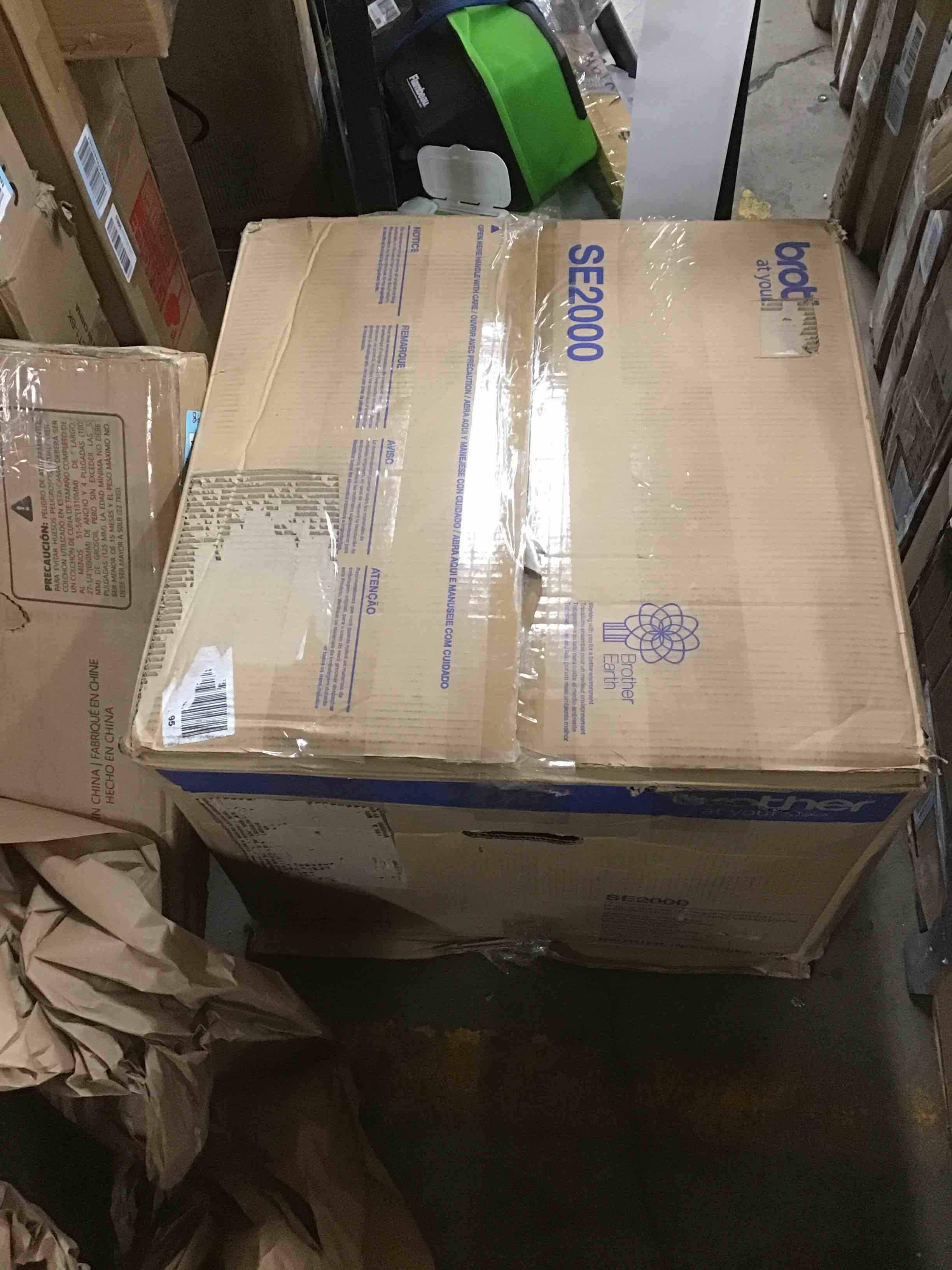 https://s3.amazonaws.com/lotting-images-prod/bidfta/BLU5589197_1708716439720.jpeg