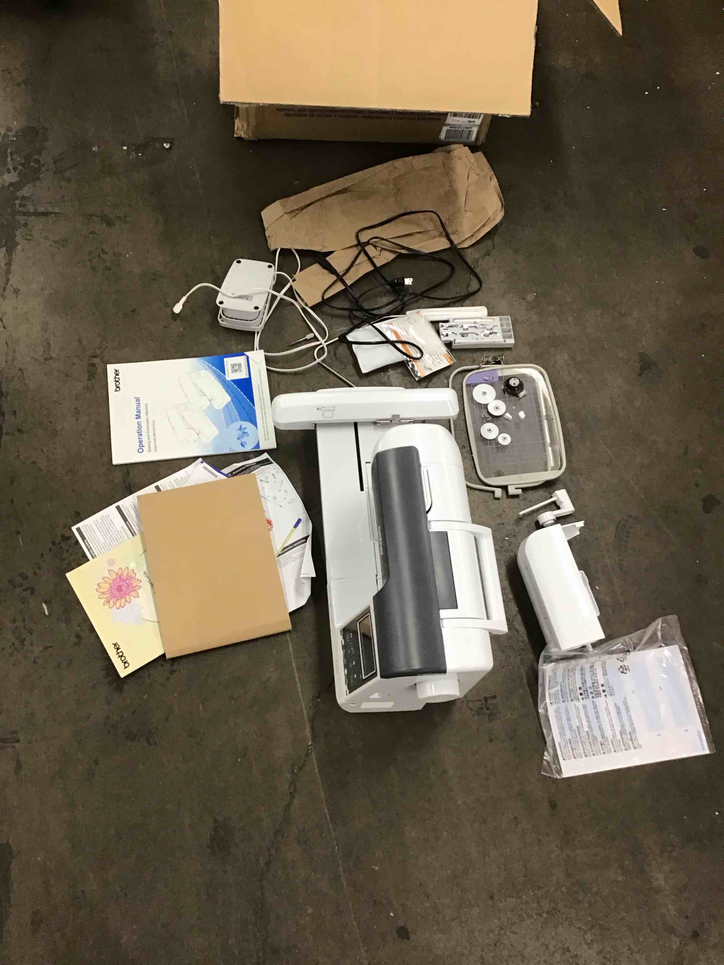https://s3.amazonaws.com/lotting-images-prod/bidfta/BLU5589197_1709063551008.jpeg