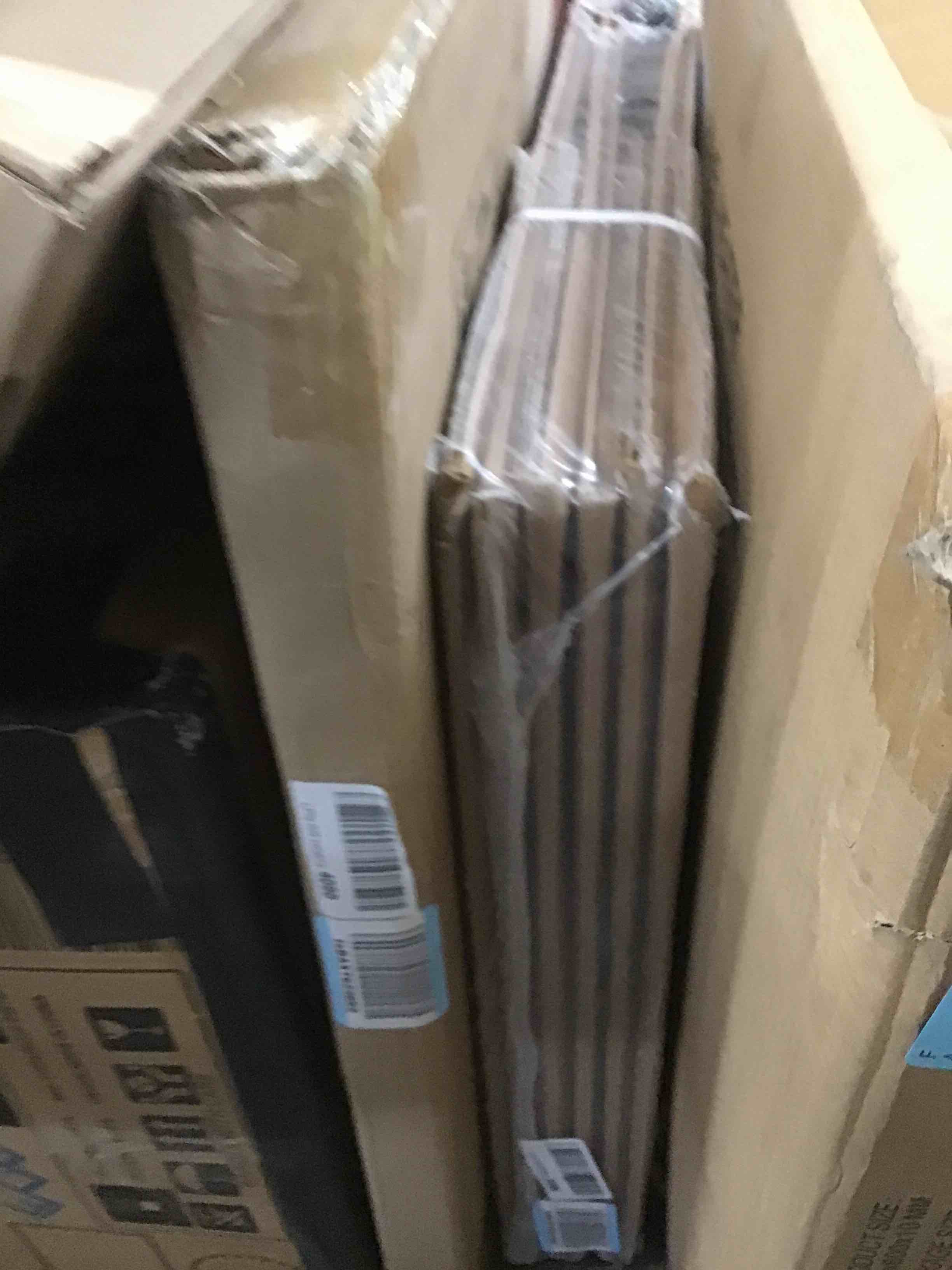 https://s3.amazonaws.com/lotting-images-prod/bidfta/BLU5589264_1709065492816.jpeg