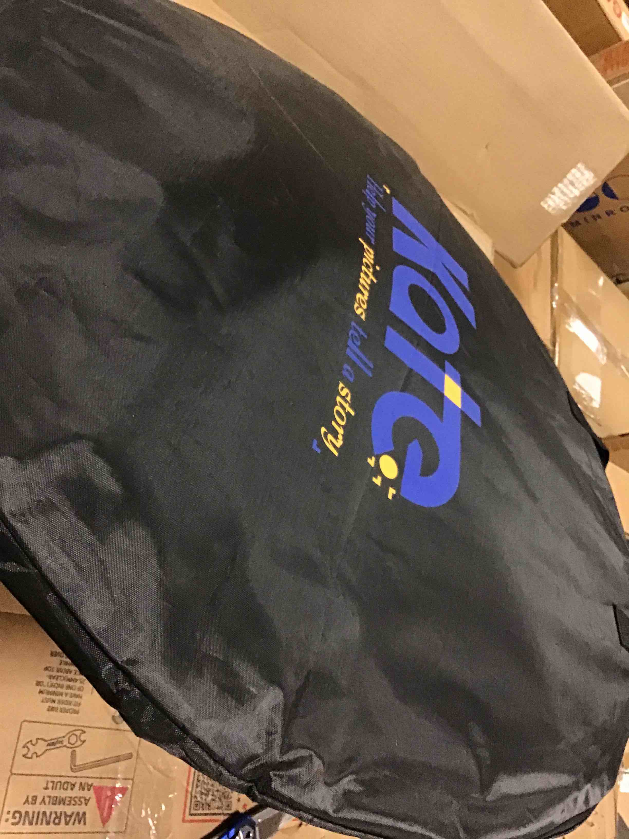 https://s3.amazonaws.com/lotting-images-prod/bidfta/BLU5590467_1706206866105.jpeg