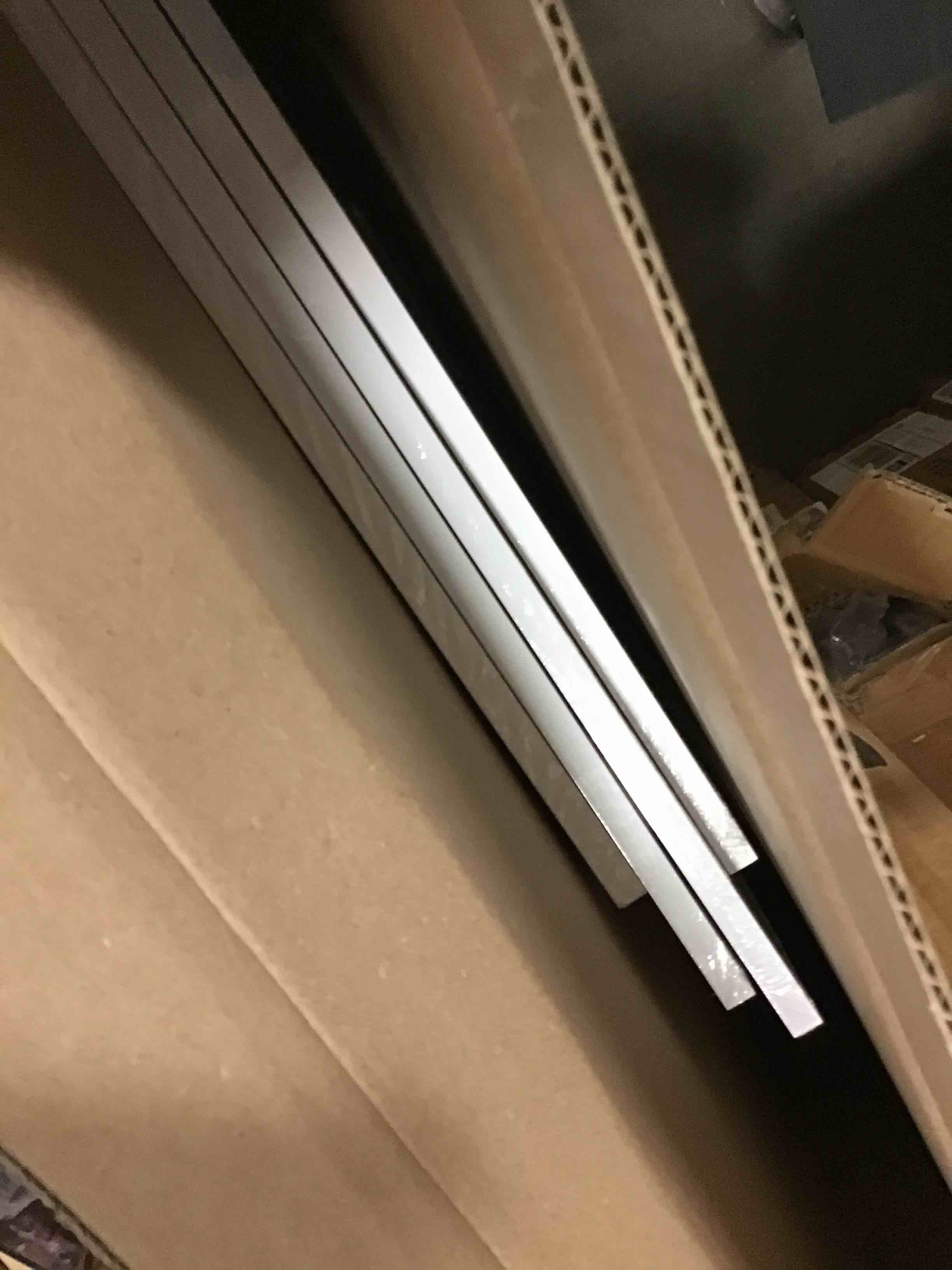 https://s3.amazonaws.com/lotting-images-prod/bidfta/BLU5590468_1706206942108.jpeg